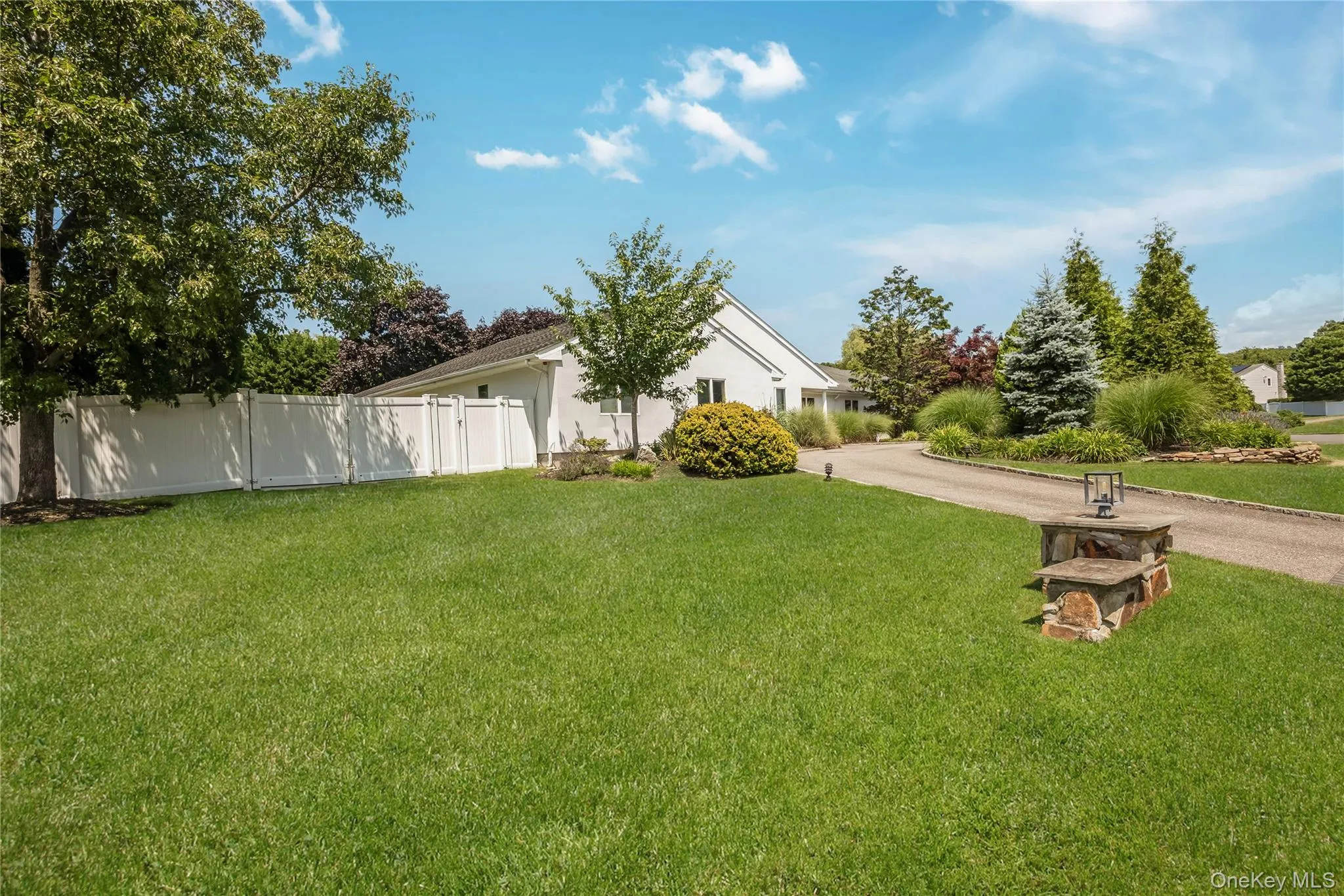 6 Twilight Court, Huntington, NY, 5 Bedrooms Bedrooms, 12 Rooms Rooms,3 BathroomsBathrooms,Residential,For Rent,Twilight,0,1019611 6 Twilight Court, Huntington, NY, 5 Bedrooms Bedrooms, 12 Rooms Rooms,3 BathroomsBathrooms,Residential,For Rent,Twilight,0,1019611