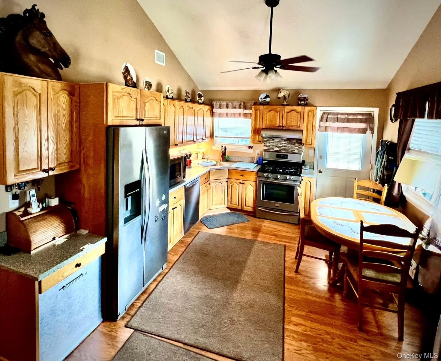 89 Rugby Drive, Brookhaven, NY, 3 Bedrooms Bedrooms, 5 Rooms Rooms,1 BathroomBathrooms,Residential,For Rent,Rugby,0,1019612 89 Rugby Drive, Brookhaven, NY, 3 Bedrooms Bedrooms, 5 Rooms Rooms,1 BathroomBathrooms,Residential,For Rent,Rugby,0,1019612