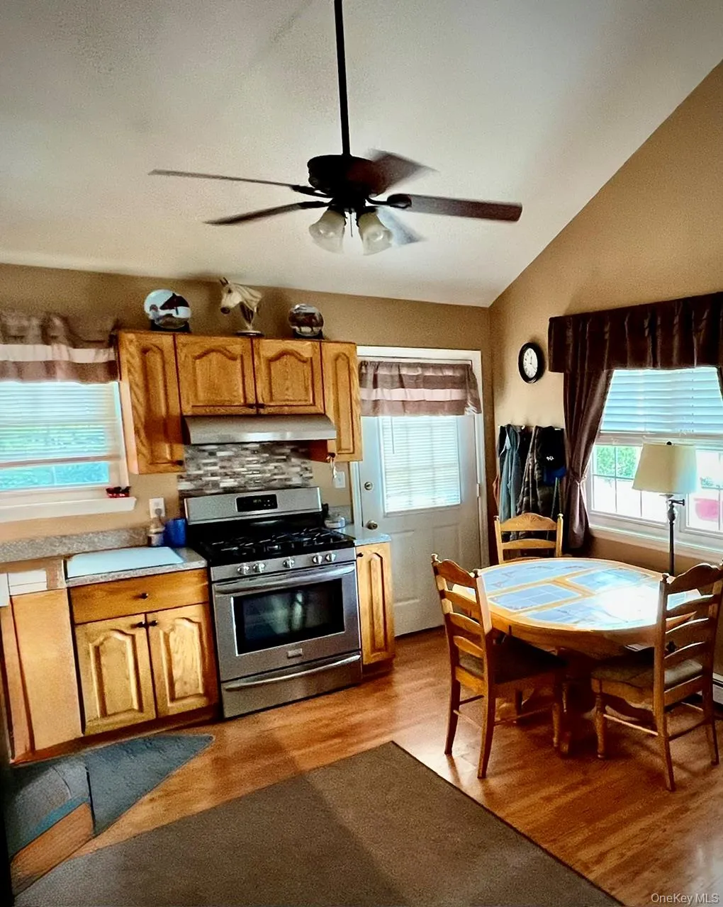 89 Rugby Drive, Brookhaven, NY, 3 Bedrooms Bedrooms, 5 Rooms Rooms,1 BathroomBathrooms,Residential,For Rent,Rugby,0,1019612 89 Rugby Drive, Brookhaven, NY, 3 Bedrooms Bedrooms, 5 Rooms Rooms,1 BathroomBathrooms,Residential,For Rent,Rugby,0,1019612