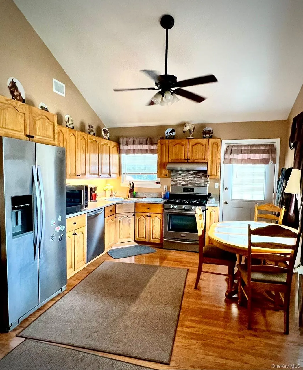 89 Rugby Drive, Brookhaven, NY, 3 Bedrooms Bedrooms, 5 Rooms Rooms,1 BathroomBathrooms,Residential,For Rent,Rugby,0,1019612 89 Rugby Drive, Brookhaven, NY, 3 Bedrooms Bedrooms, 5 Rooms Rooms,1 BathroomBathrooms,Residential,For Rent,Rugby,0,1019612