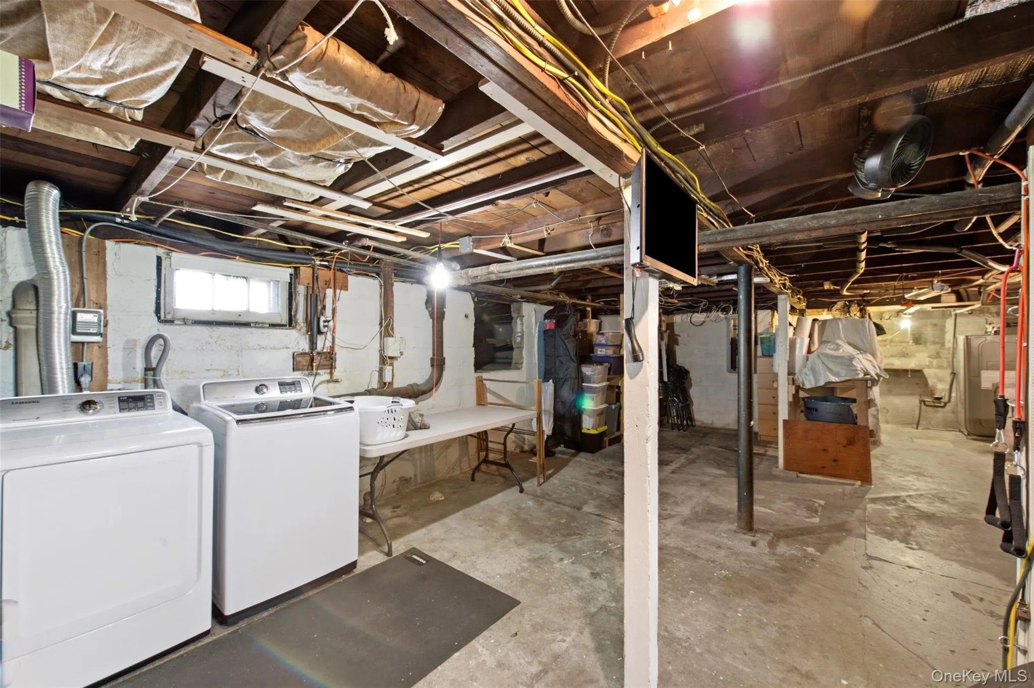 131 Terrace Avenue, West Babylon, NY, 3 Bedrooms Bedrooms, 6 Rooms Rooms,1 BathroomBathrooms,Residential,For Rent,Terrace,0,1019614 131 Terrace Avenue, West Babylon, NY, 3 Bedrooms Bedrooms, 6 Rooms Rooms,1 BathroomBathrooms,Residential,For Rent,Terrace,0,1019614