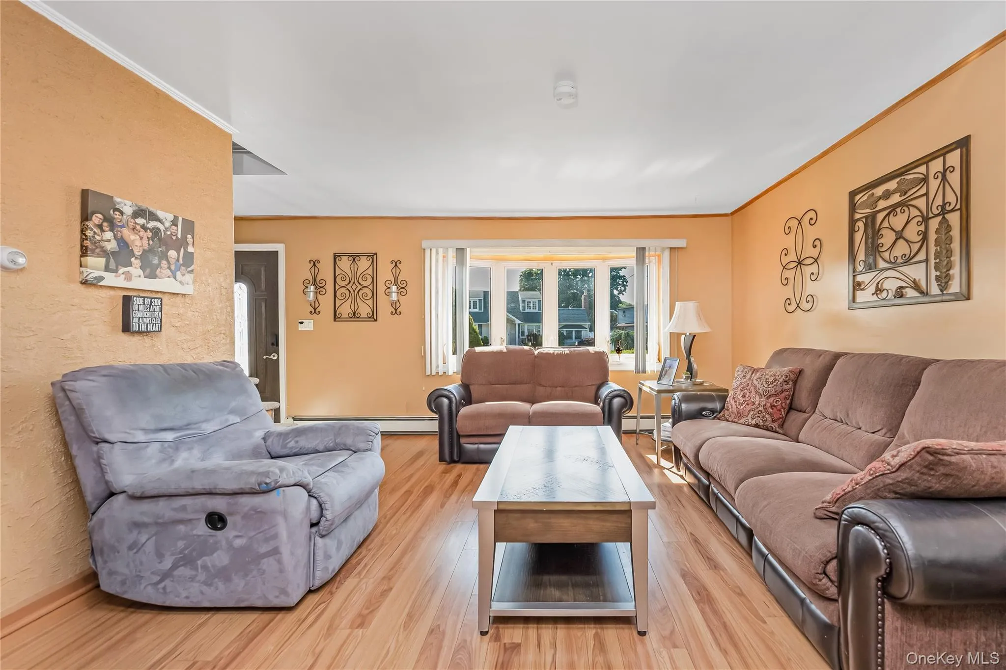 23 Scholl Drive, Oyster Bay, NY, 4 Bedrooms Bedrooms, 7 Rooms Rooms,1 BathroomBathrooms,Residential,For Rent,Scholl,0,1019615 23 Scholl Drive, Oyster Bay, NY, 4 Bedrooms Bedrooms, 7 Rooms Rooms,1 BathroomBathrooms,Residential,For Rent,Scholl,0,1019615