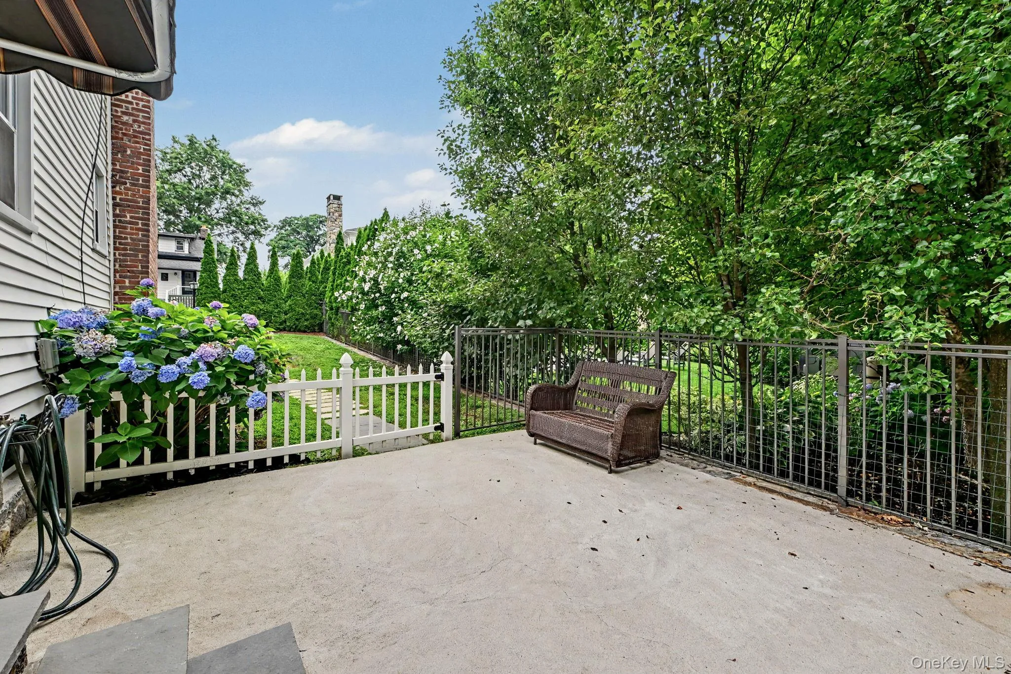 4R Highview Avenue, Greenwich, CT, 1 Bedroom Bedrooms, 5 Rooms Rooms,1 BathroomBathrooms,Residential Lease,For Rent,Highview,0,1019618 4R Highview Avenue, Greenwich, CT, 1 Bedroom Bedrooms, 5 Rooms Rooms,1 BathroomBathrooms,Residential Lease,For Rent,Highview,0,1019618