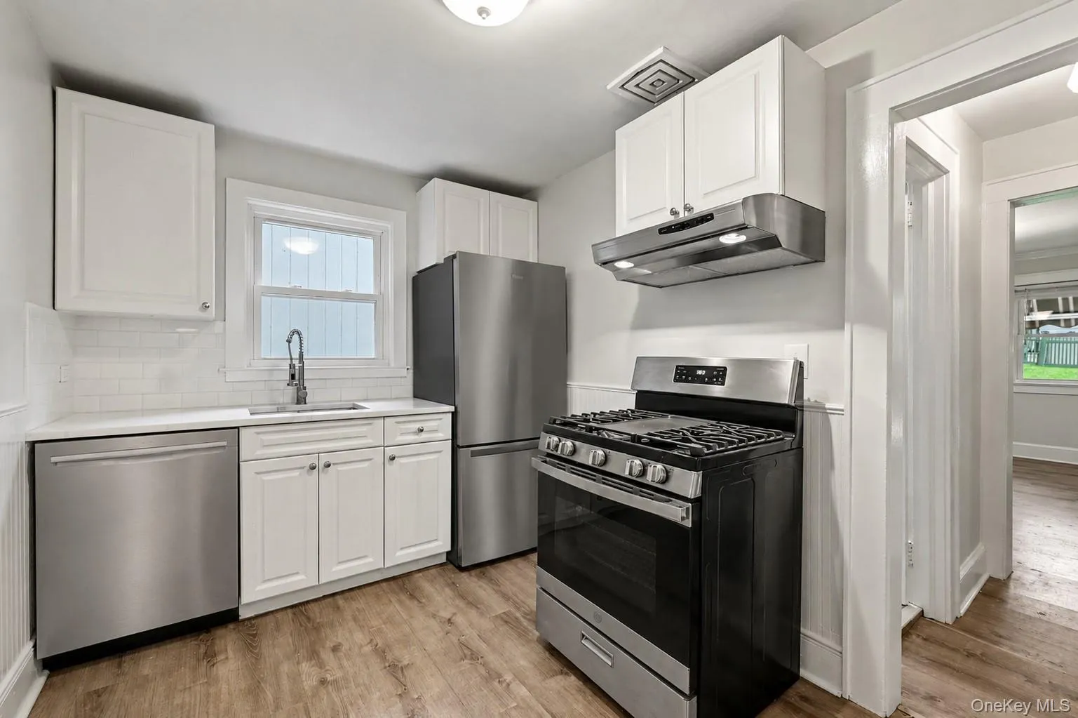 4R Highview Avenue, Greenwich, CT, 1 Bedroom Bedrooms, 5 Rooms Rooms,1 BathroomBathrooms,Residential Lease,For Rent,Highview,0,1019618 4R Highview Avenue, Greenwich, CT, 1 Bedroom Bedrooms, 5 Rooms Rooms,1 BathroomBathrooms,Residential Lease,For Rent,Highview,0,1019618
