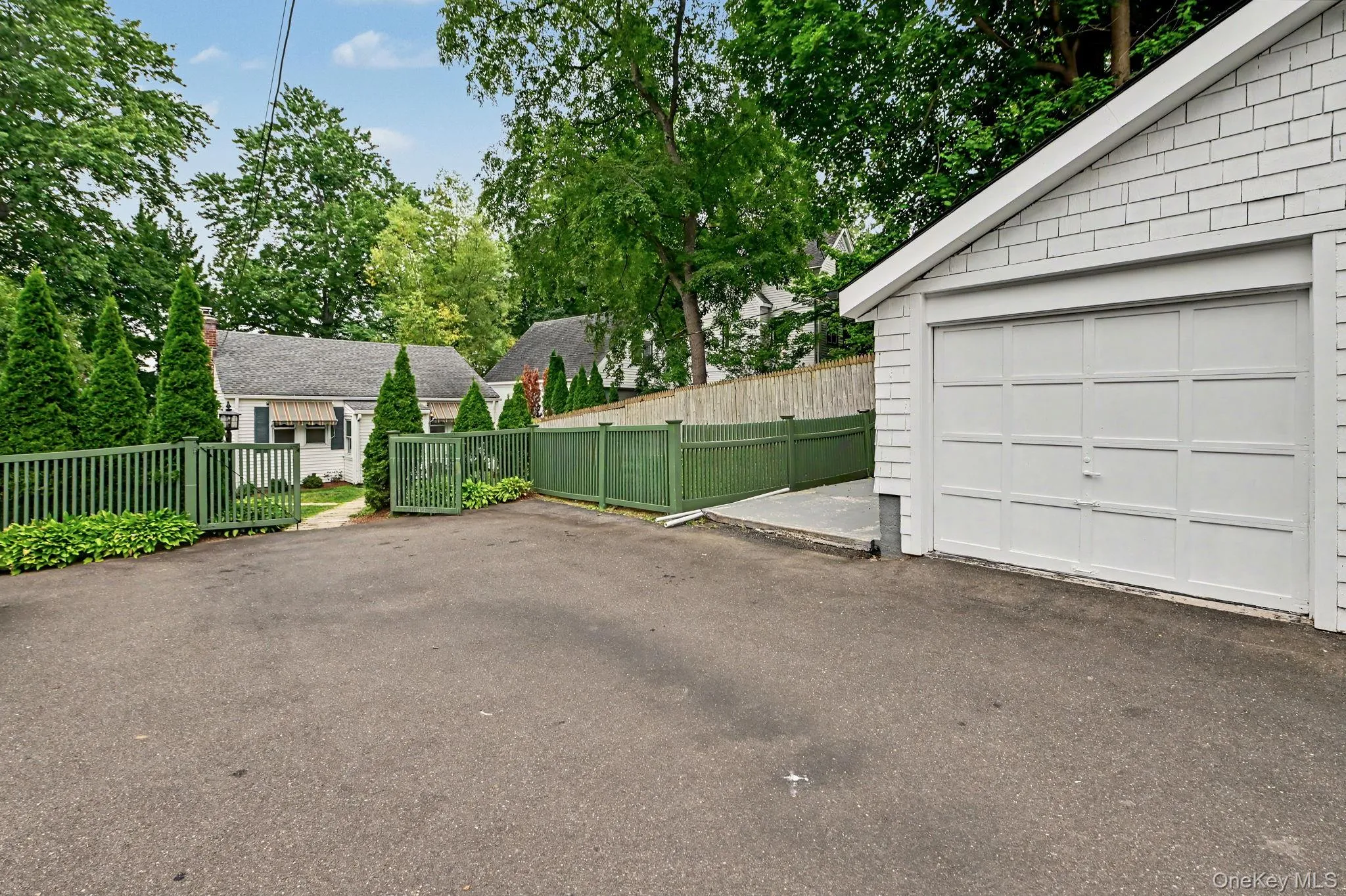 4R Highview Avenue, Greenwich, CT, 1 Bedroom Bedrooms, 5 Rooms Rooms,1 BathroomBathrooms,Residential Lease,For Rent,Highview,0,1019618 4R Highview Avenue, Greenwich, CT, 1 Bedroom Bedrooms, 5 Rooms Rooms,1 BathroomBathrooms,Residential Lease,For Rent,Highview,0,1019618