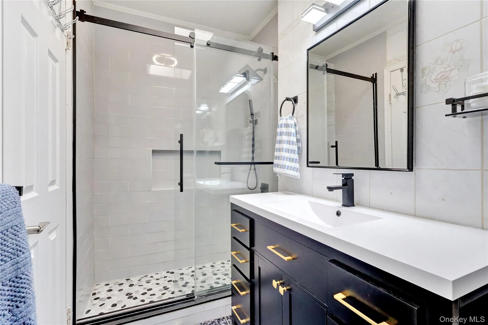 133-11 Peconic Street, New York, NY, 3 Bedrooms Bedrooms, 7 Rooms Rooms,2 BathroomsBathrooms,Residential,For Rent,Peconic,0,1019622 133-11 Peconic Street, New York, NY, 3 Bedrooms Bedrooms, 7 Rooms Rooms,2 BathroomsBathrooms,Residential,For Rent,Peconic,0,1019622