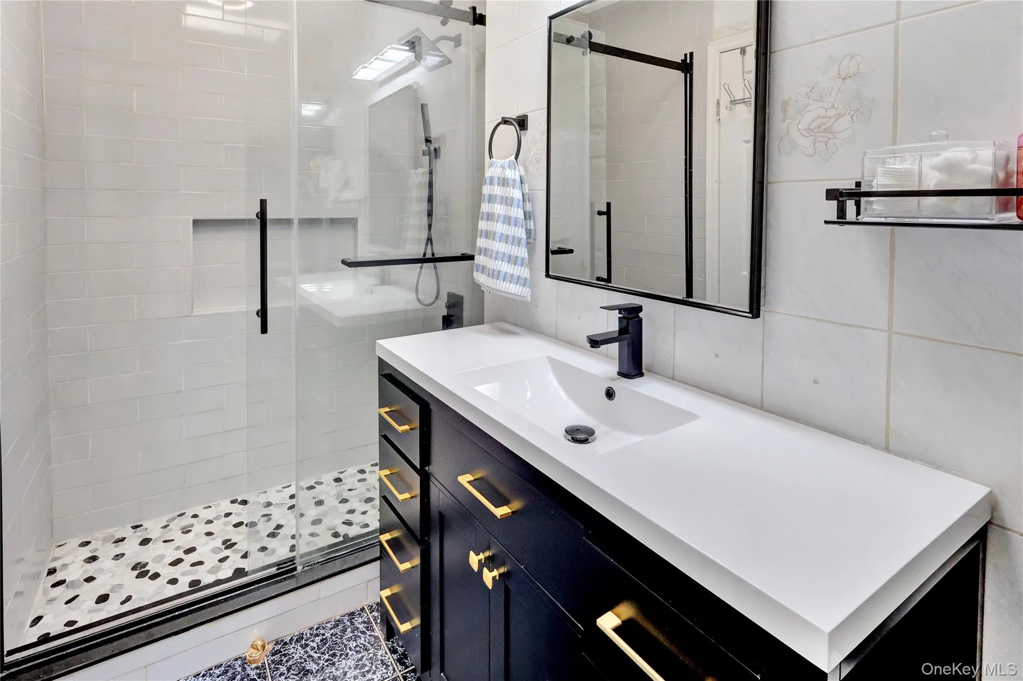 133-11 Peconic Street, New York, NY, 3 Bedrooms Bedrooms, 7 Rooms Rooms,2 BathroomsBathrooms,Residential,For Rent,Peconic,0,1019622 133-11 Peconic Street, New York, NY, 3 Bedrooms Bedrooms, 7 Rooms Rooms,2 BathroomsBathrooms,Residential,For Rent,Peconic,0,1019622