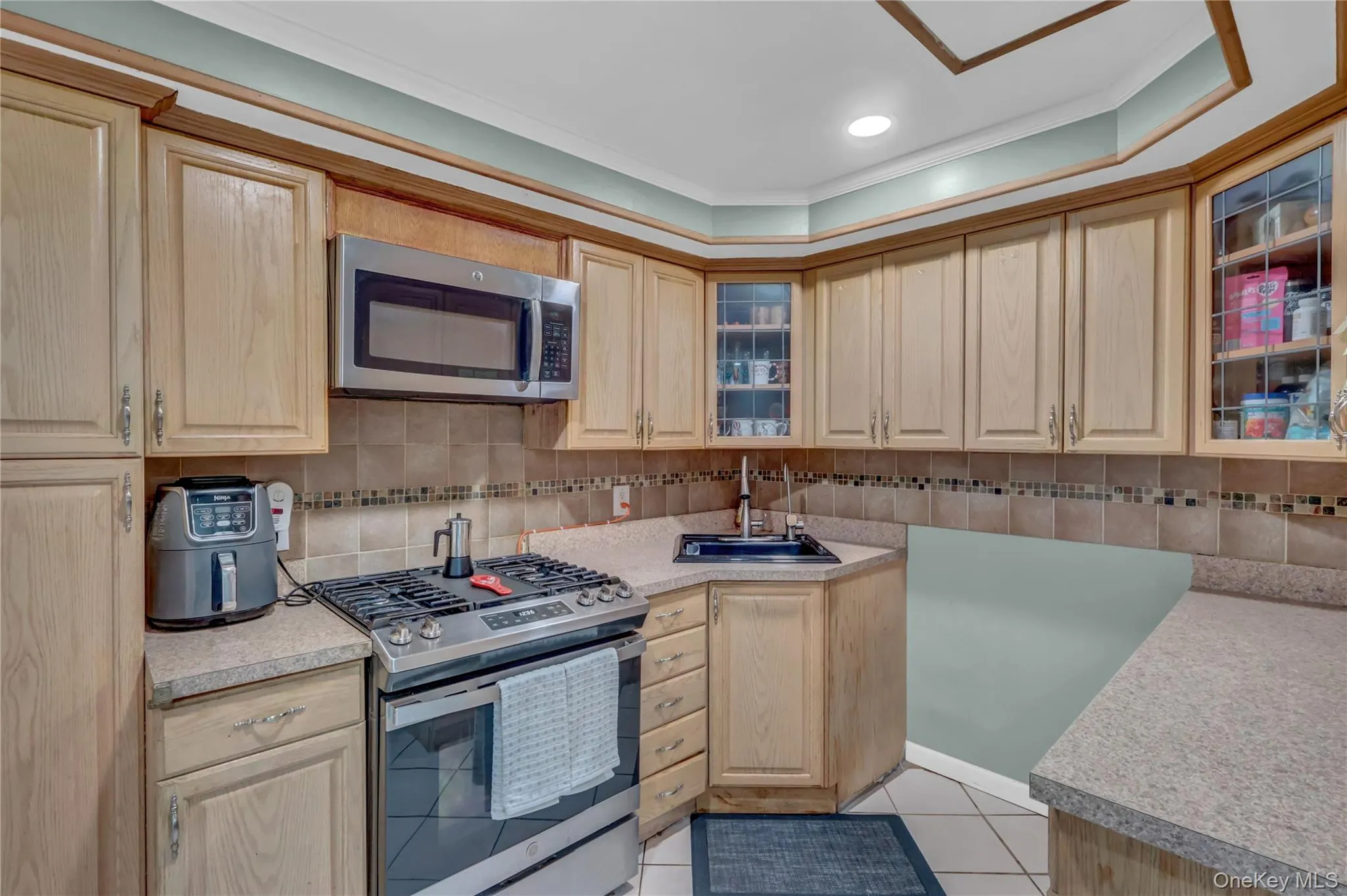133-11 Peconic Street, New York, NY, 3 Bedrooms Bedrooms, 7 Rooms Rooms,2 BathroomsBathrooms,Residential,For Rent,Peconic,0,1019622 133-11 Peconic Street, New York, NY, 3 Bedrooms Bedrooms, 7 Rooms Rooms,2 BathroomsBathrooms,Residential,For Rent,Peconic,0,1019622