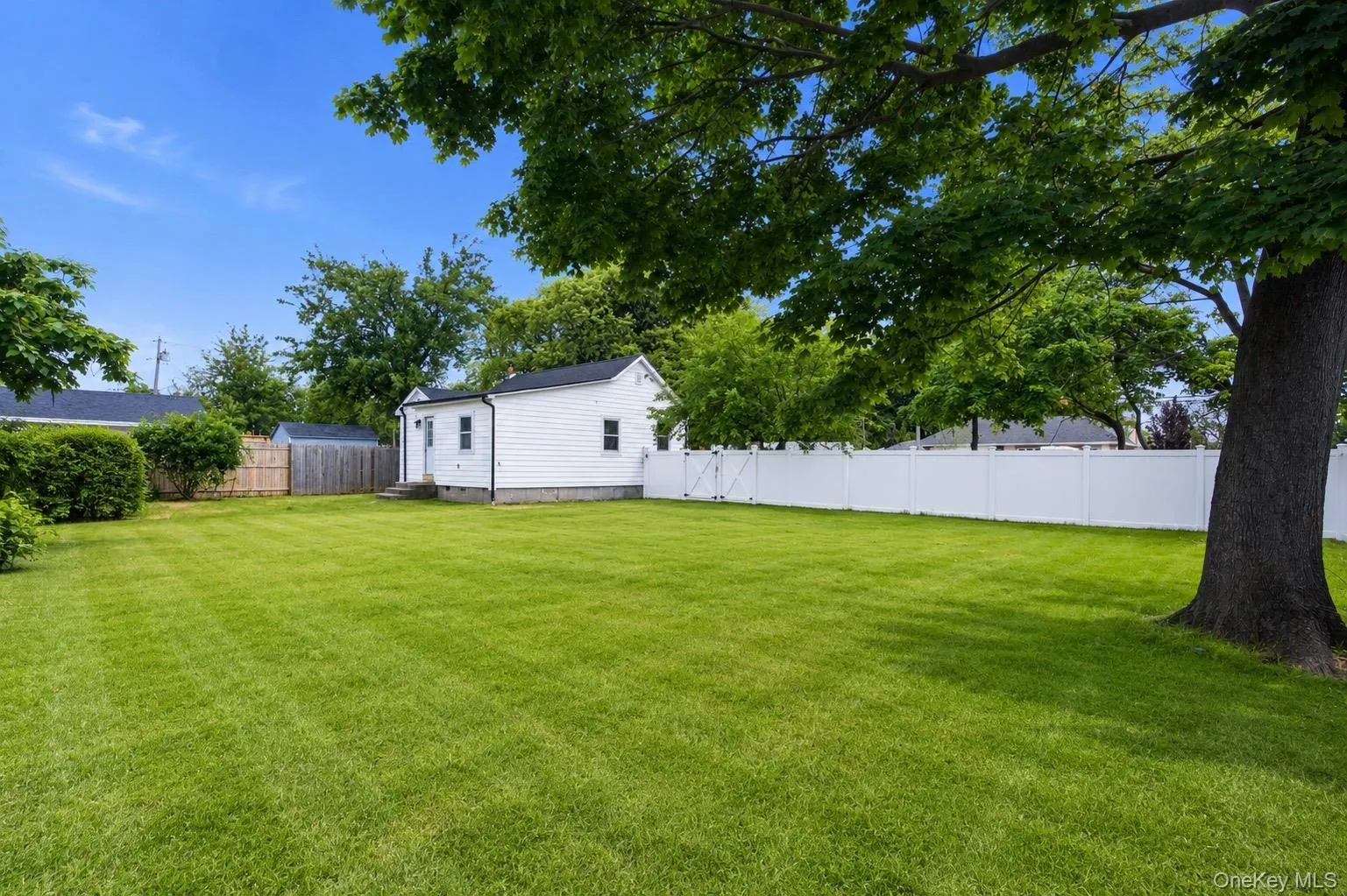 606 Catskill Avenue, Babylon, NY, 3 Bedrooms Bedrooms, 7 Rooms Rooms,1 BathroomBathrooms,Residential,For Rent,Catskill,0,1019632 606 Catskill Avenue, Babylon, NY, 3 Bedrooms Bedrooms, 7 Rooms Rooms,1 BathroomBathrooms,Residential,For Rent,Catskill,0,1019632