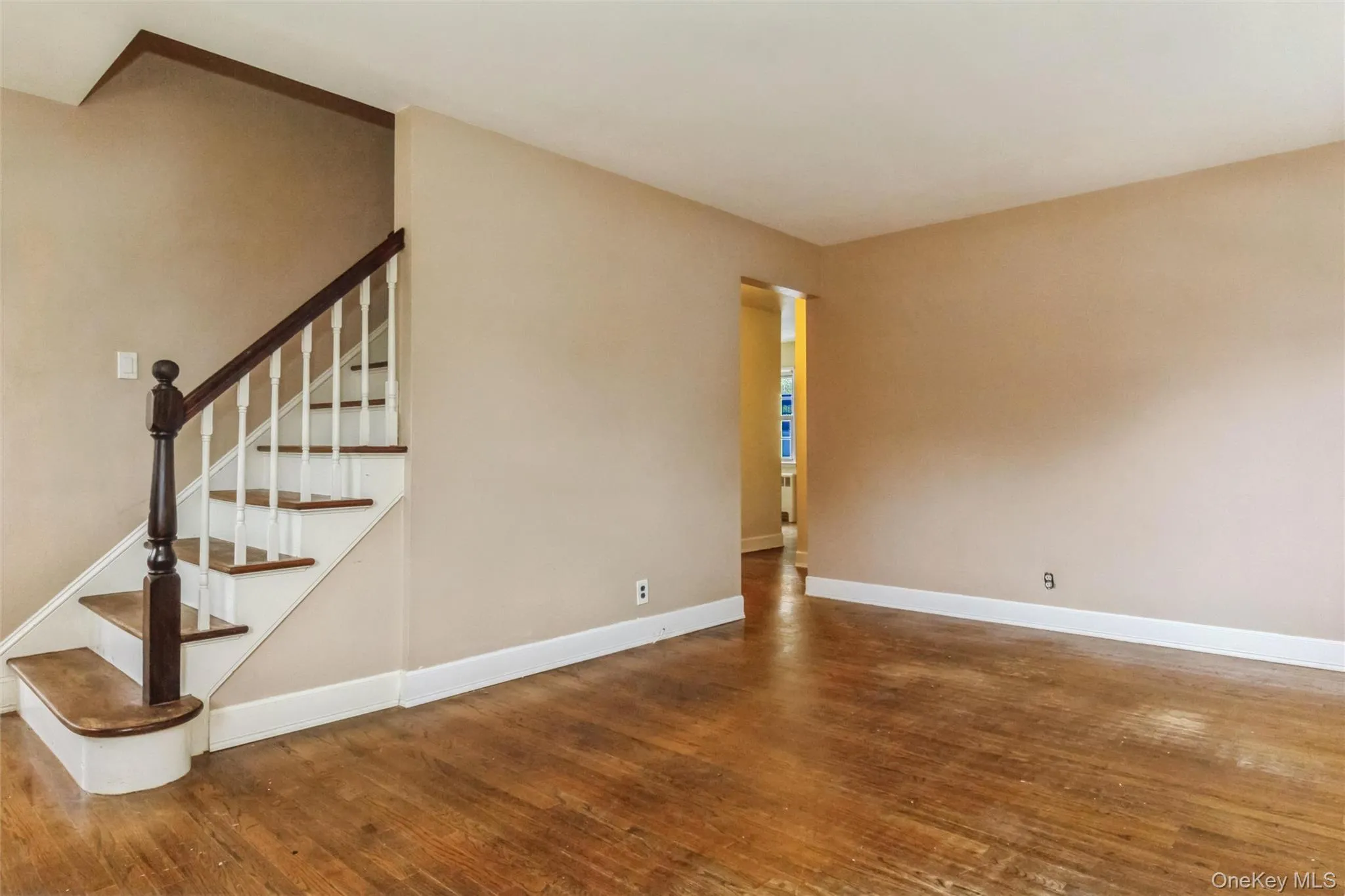 5 Cambridge Street, Hempstead, NY, 4 Bedrooms Bedrooms, 7 Rooms Rooms,2 BathroomsBathrooms,Residential,For Rent,Cambridge,0,1019634 5 Cambridge Street, Hempstead, NY, 4 Bedrooms Bedrooms, 7 Rooms Rooms,2 BathroomsBathrooms,Residential,For Rent,Cambridge,0,1019634