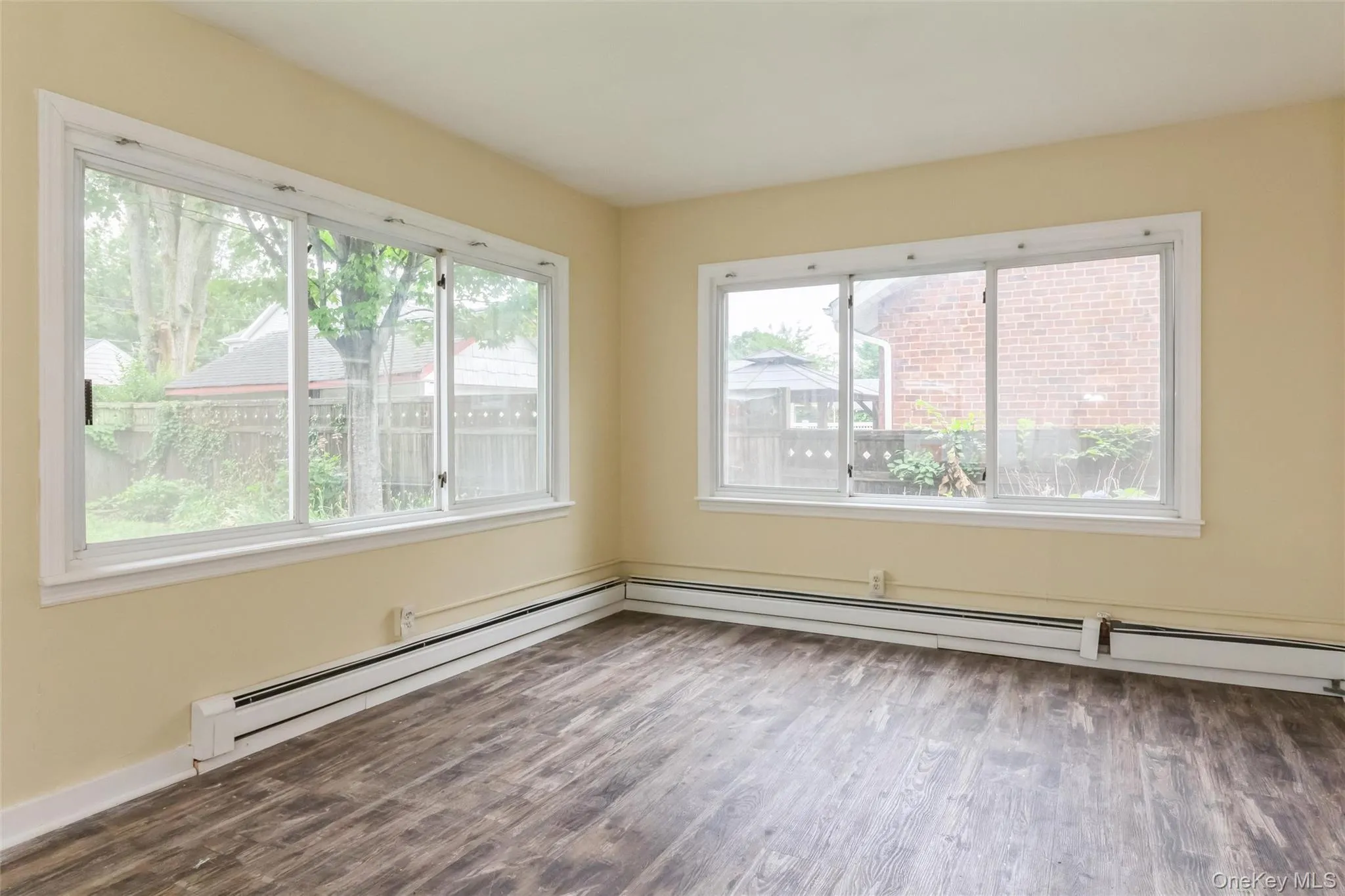 5 Cambridge Street, Hempstead, NY, 4 Bedrooms Bedrooms, 7 Rooms Rooms,2 BathroomsBathrooms,Residential,For Rent,Cambridge,0,1019634 5 Cambridge Street, Hempstead, NY, 4 Bedrooms Bedrooms, 7 Rooms Rooms,2 BathroomsBathrooms,Residential,For Rent,Cambridge,0,1019634