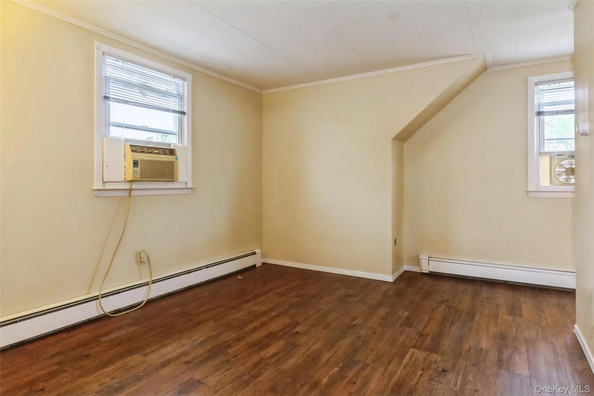 5 Cambridge Street, Hempstead, NY, 4 Bedrooms Bedrooms, 7 Rooms Rooms,2 BathroomsBathrooms,Residential,For Rent,Cambridge,0,1019634 5 Cambridge Street, Hempstead, NY, 4 Bedrooms Bedrooms, 7 Rooms Rooms,2 BathroomsBathrooms,Residential,For Rent,Cambridge,0,1019634