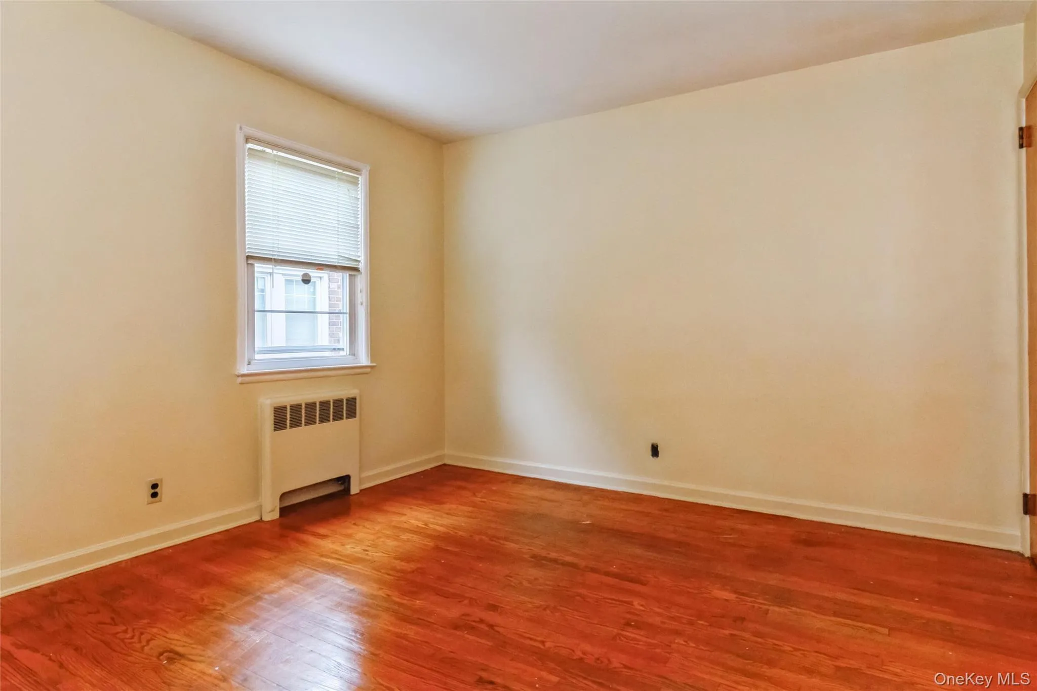 5 Cambridge Street, Hempstead, NY, 4 Bedrooms Bedrooms, 7 Rooms Rooms,2 BathroomsBathrooms,Residential,For Rent,Cambridge,0,1019634 5 Cambridge Street, Hempstead, NY, 4 Bedrooms Bedrooms, 7 Rooms Rooms,2 BathroomsBathrooms,Residential,For Rent,Cambridge,0,1019634