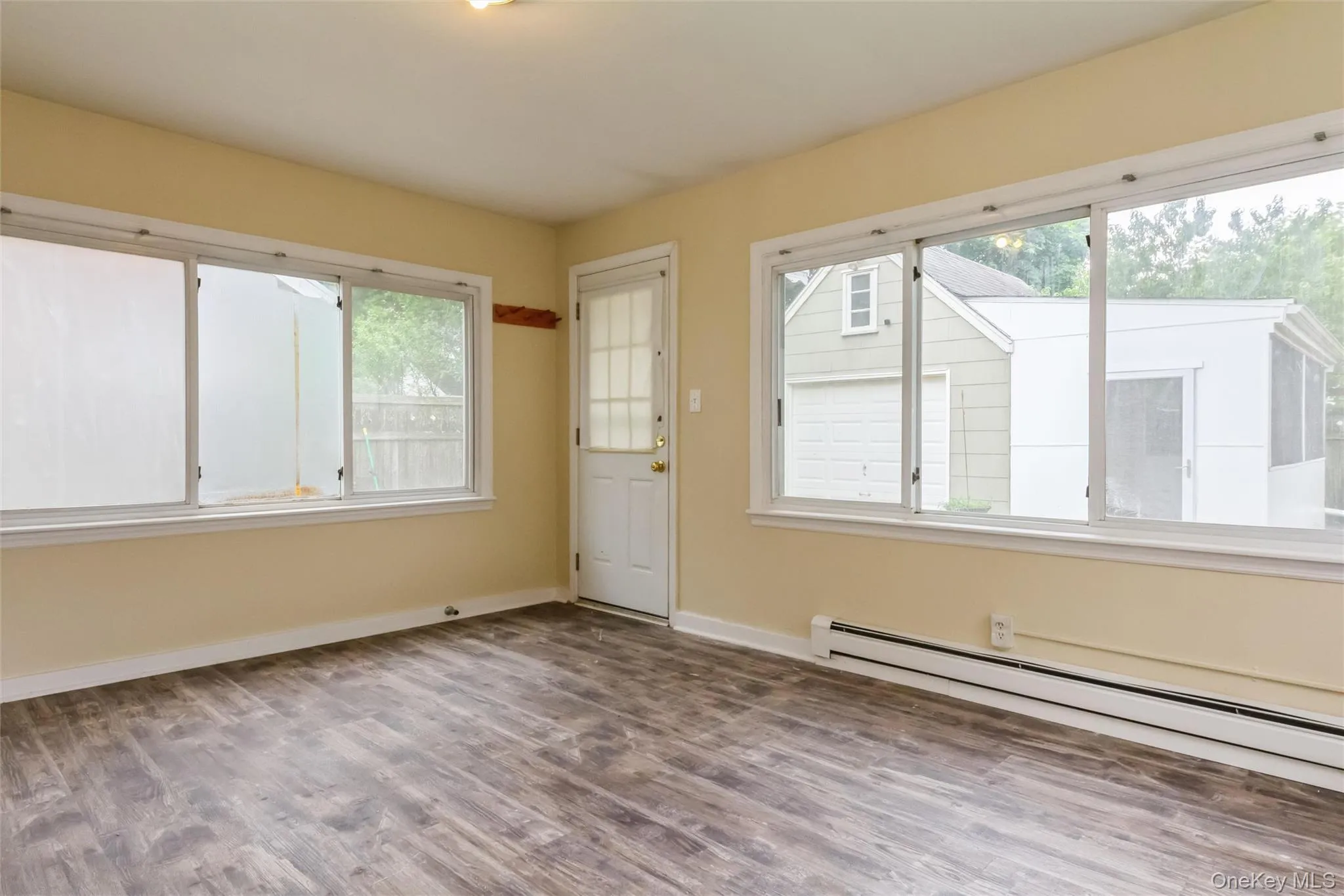 5 Cambridge Street, Hempstead, NY, 4 Bedrooms Bedrooms, 7 Rooms Rooms,2 BathroomsBathrooms,Residential,For Rent,Cambridge,0,1019634 5 Cambridge Street, Hempstead, NY, 4 Bedrooms Bedrooms, 7 Rooms Rooms,2 BathroomsBathrooms,Residential,For Rent,Cambridge,0,1019634