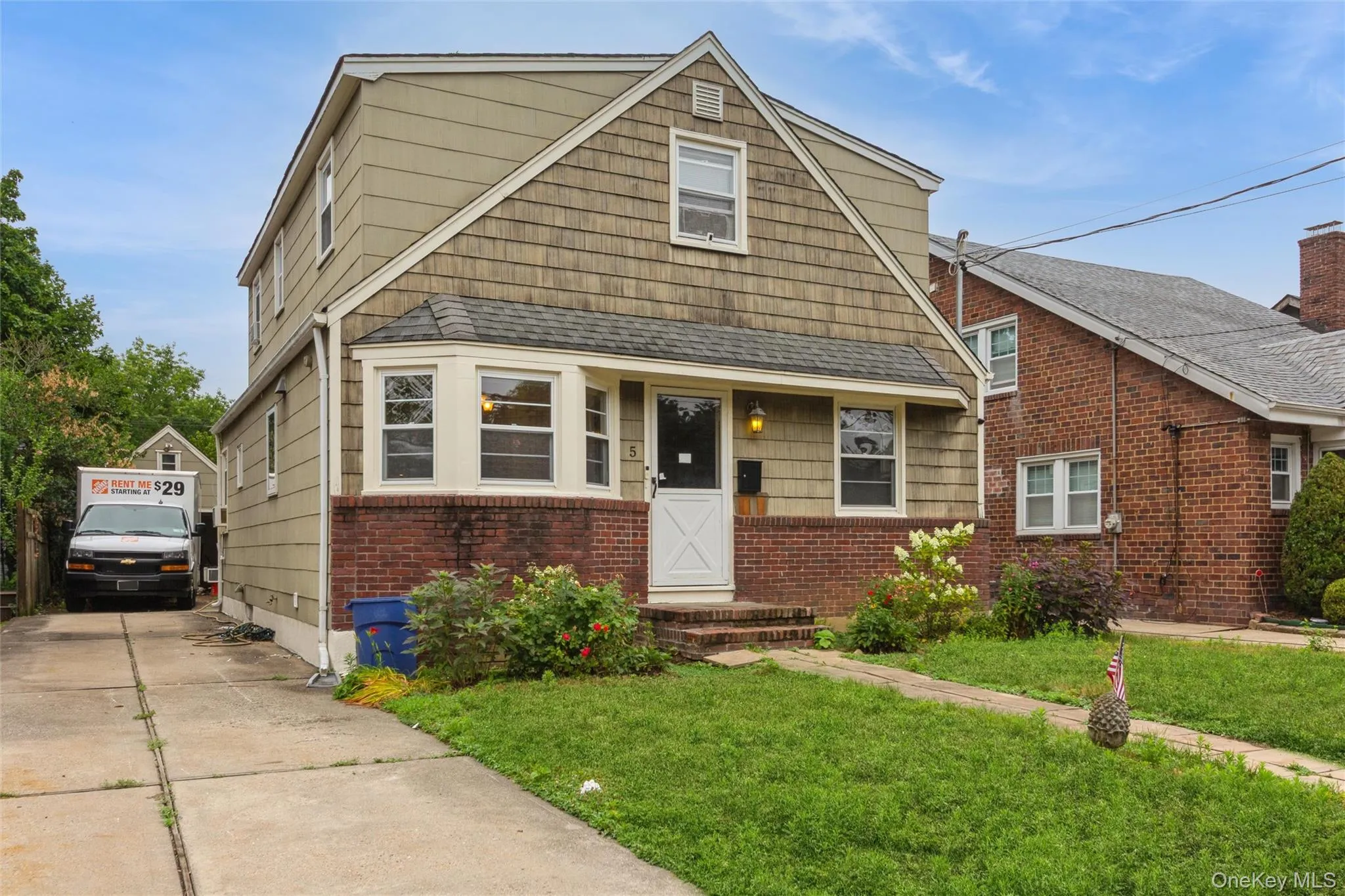 5 Cambridge Street, Hempstead, NY, 4 Bedrooms Bedrooms, 7 Rooms Rooms,2 BathroomsBathrooms,Residential,For Rent,Cambridge,0,1019634 5 Cambridge Street, Hempstead, NY, 4 Bedrooms Bedrooms, 7 Rooms Rooms,2 BathroomsBathrooms,Residential,For Rent,Cambridge,0,1019634