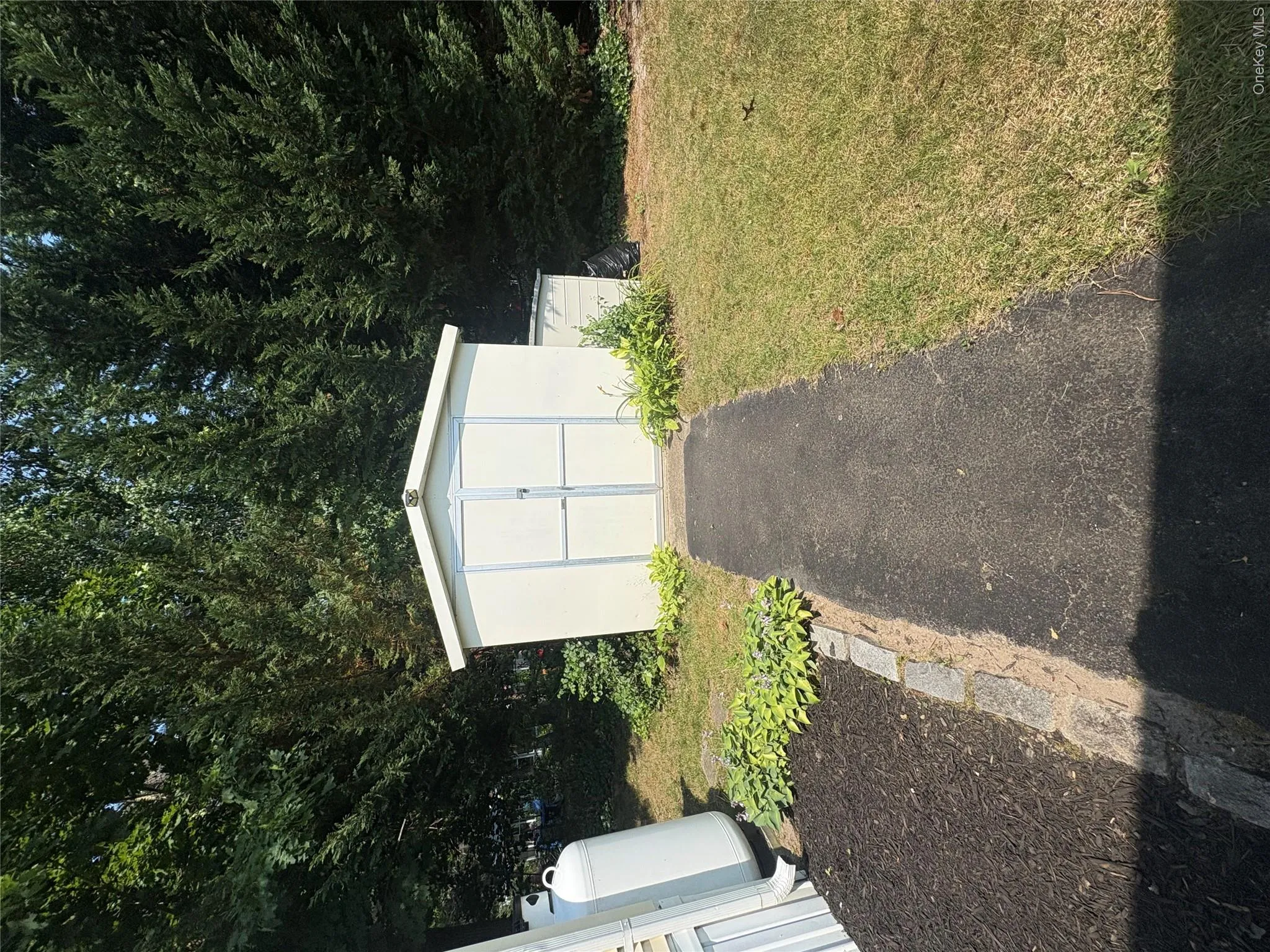 525 Riverleigh Avenue, Riverhead, NY, 2 Bedrooms Bedrooms, 6 Rooms Rooms,1 BathroomBathrooms,Residential,For Rent,Riverleigh,0,1019636 525 Riverleigh Avenue, Riverhead, NY, 2 Bedrooms Bedrooms, 6 Rooms Rooms,1 BathroomBathrooms,Residential,For Rent,Riverleigh,0,1019636
