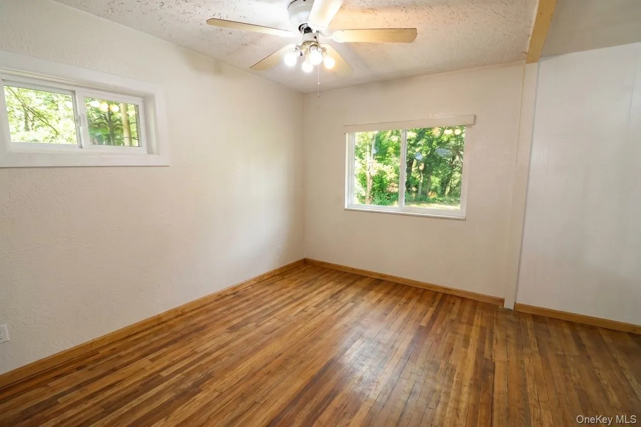 4108 Wilder Avenue, New York, NY, 2 Bedrooms Bedrooms, 5 Rooms Rooms,1 BathroomBathrooms,Residential,For Rent,Wilder,0,1019640 4108 Wilder Avenue, New York, NY, 2 Bedrooms Bedrooms, 5 Rooms Rooms,1 BathroomBathrooms,Residential,For Rent,Wilder,0,1019640