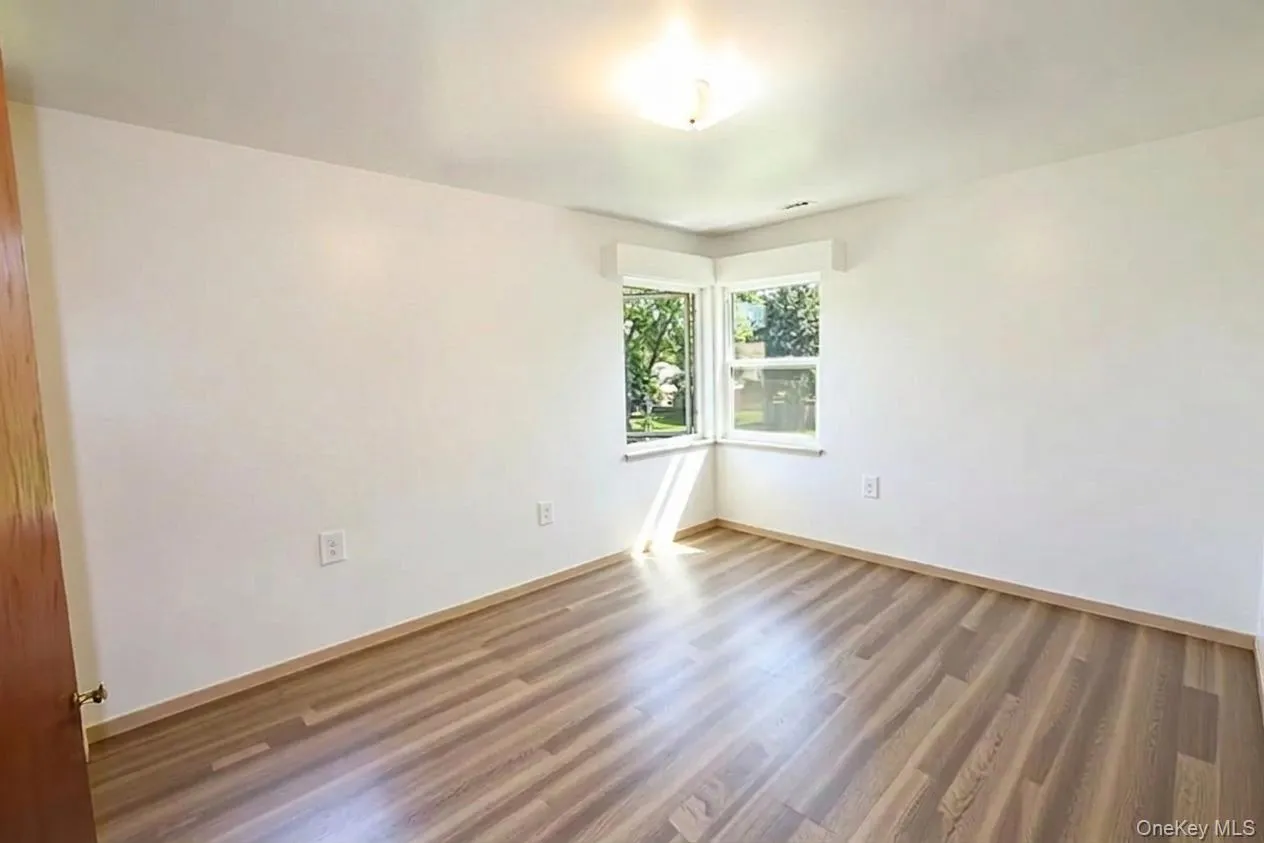 4108 Wilder Avenue, New York, NY, 2 Bedrooms Bedrooms, 5 Rooms Rooms,1 BathroomBathrooms,Residential,For Rent,Wilder,0,1019640 4108 Wilder Avenue, New York, NY, 2 Bedrooms Bedrooms, 5 Rooms Rooms,1 BathroomBathrooms,Residential,For Rent,Wilder,0,1019640