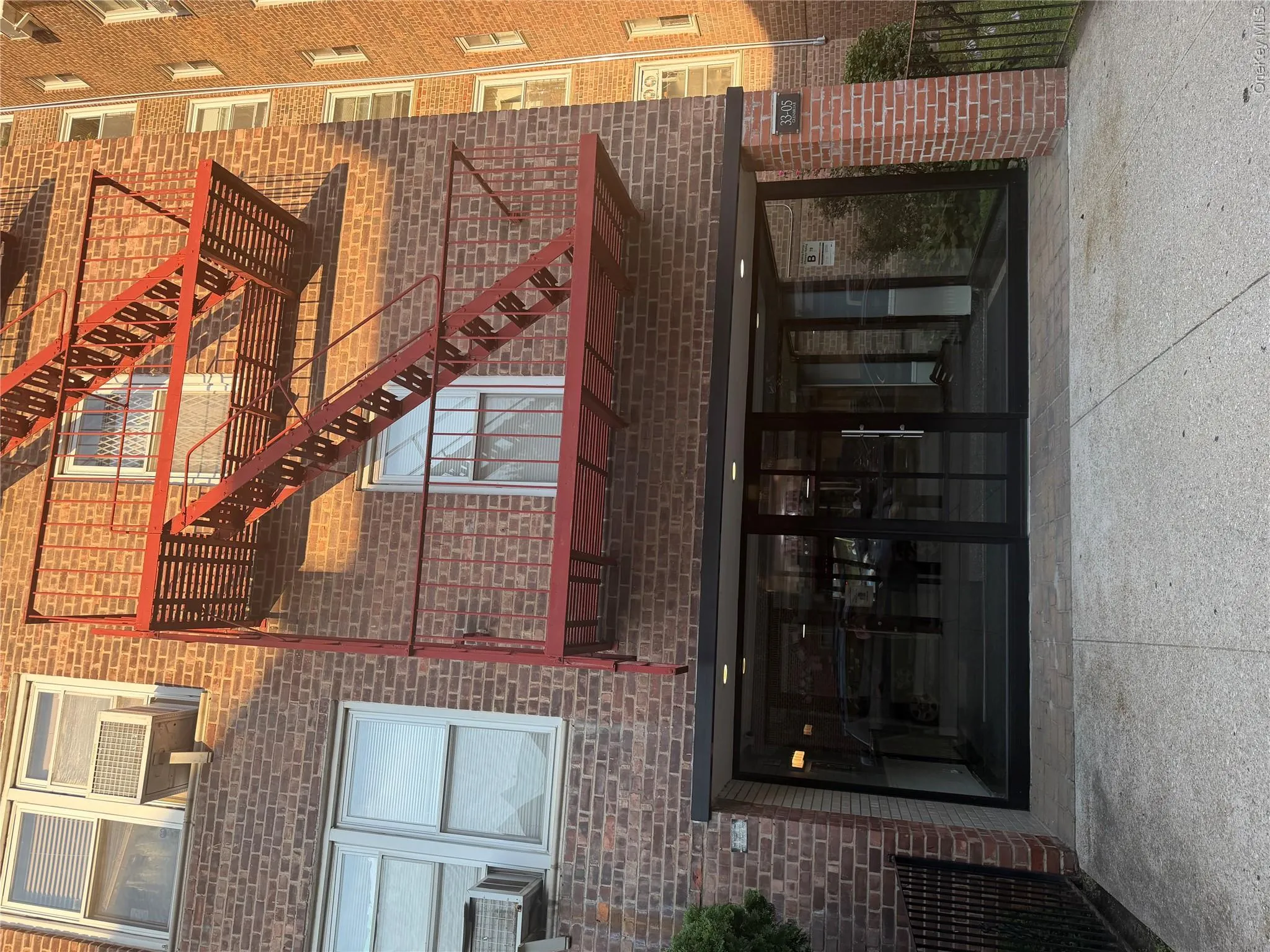3305 90 Street, New York, NY, 2 Bedrooms Bedrooms, 4 Rooms Rooms,1 BathroomBathrooms,Residential,For Rent,90,0,1019641 3305 90 Street, New York, NY, 2 Bedrooms Bedrooms, 4 Rooms Rooms,1 BathroomBathrooms,Residential,For Rent,90,0,1019641