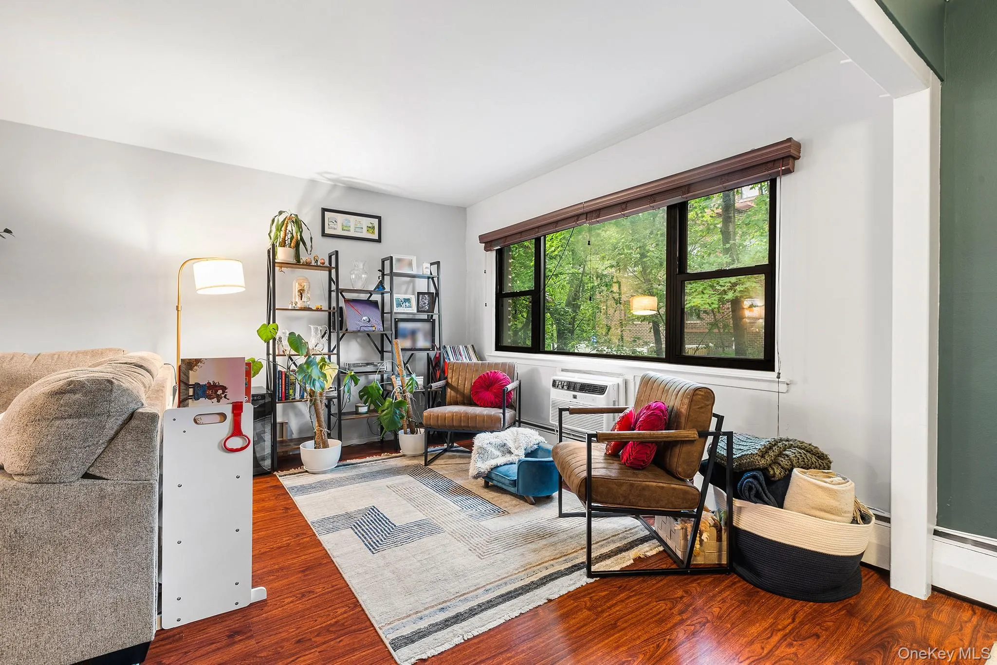 2241 Palmer Avenue, New Rochelle, NY, 2 Bedrooms Bedrooms, 5 Rooms Rooms,2 BathroomsBathrooms,Residential,For Rent,Palmer,0,1019646 2241 Palmer Avenue, New Rochelle, NY, 2 Bedrooms Bedrooms, 5 Rooms Rooms,2 BathroomsBathrooms,Residential,For Rent,Palmer,0,1019646