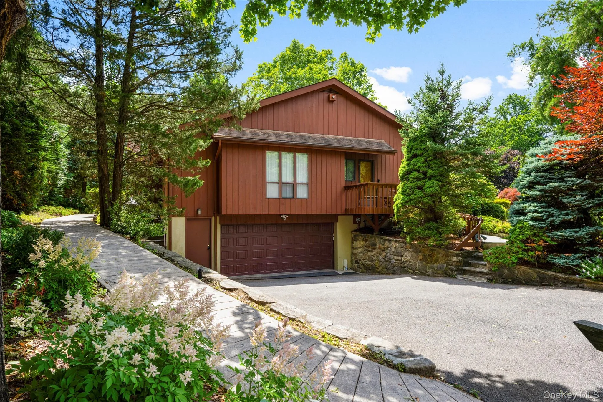 132 Barton Road, White Plains, NY, 3 Bedrooms Bedrooms, 6 Rooms Rooms,3 BathroomsBathrooms,Residential,For Rent,Barton,0,1019651 132 Barton Road, White Plains, NY, 3 Bedrooms Bedrooms, 6 Rooms Rooms,3 BathroomsBathrooms,Residential,For Rent,Barton,0,1019651