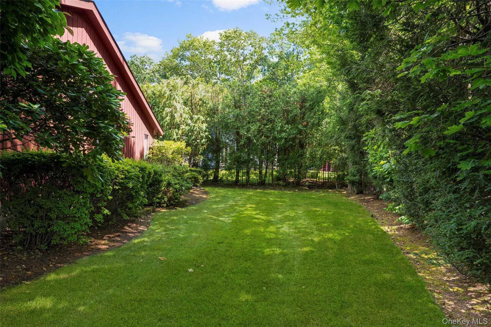 132 Barton Road, White Plains, NY, 3 Bedrooms Bedrooms, 6 Rooms Rooms,3 BathroomsBathrooms,Residential,For Rent,Barton,0,1019651 132 Barton Road, White Plains, NY, 3 Bedrooms Bedrooms, 6 Rooms Rooms,3 BathroomsBathrooms,Residential,For Rent,Barton,0,1019651