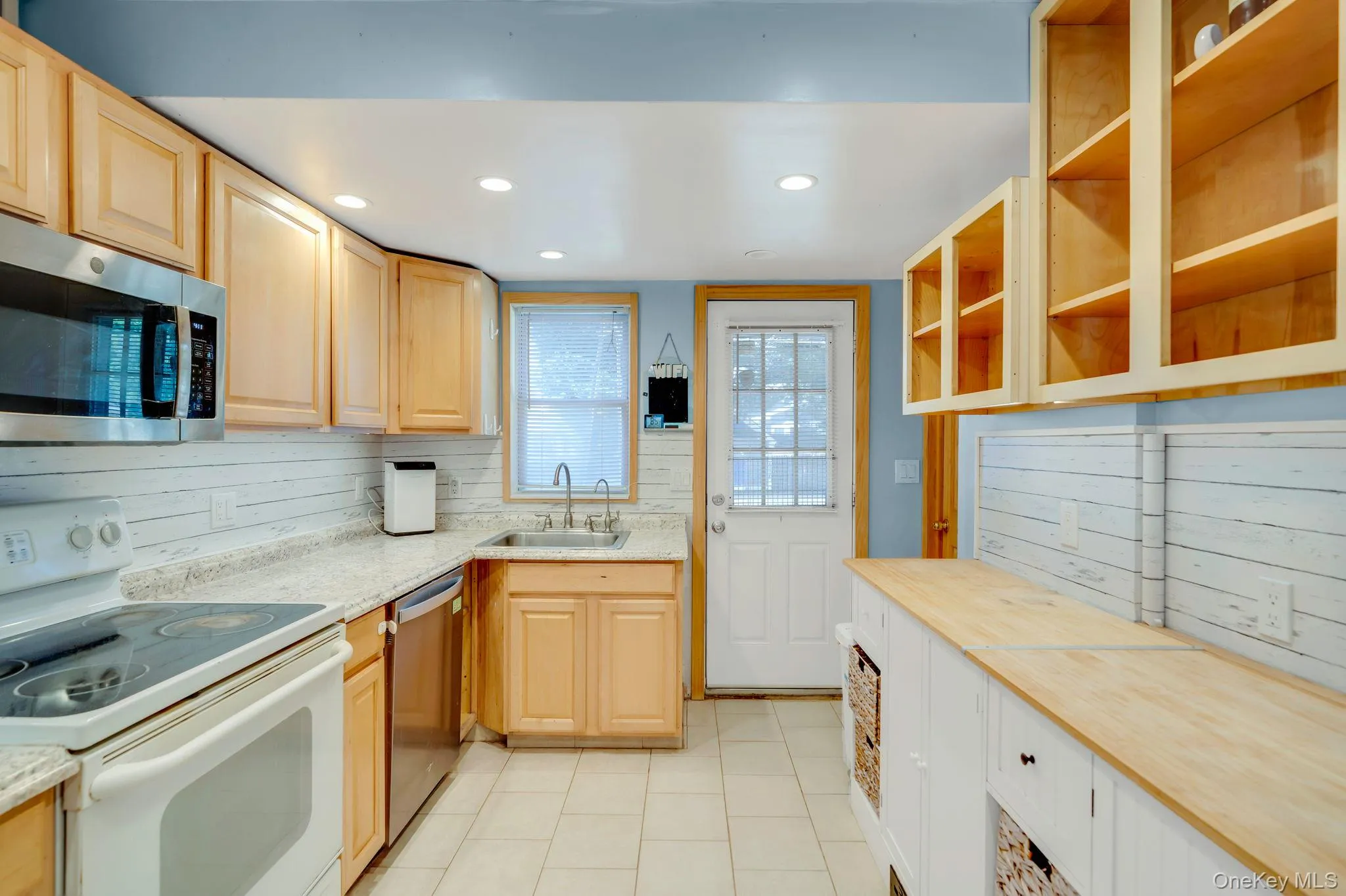 7 Inca Drive, Islip, NY, 2 Bedrooms Bedrooms, 4 Rooms Rooms,1 BathroomBathrooms,Residential,For Rent,Inca,0,1019656 7 Inca Drive, Islip, NY, 2 Bedrooms Bedrooms, 4 Rooms Rooms,1 BathroomBathrooms,Residential,For Rent,Inca,0,1019656