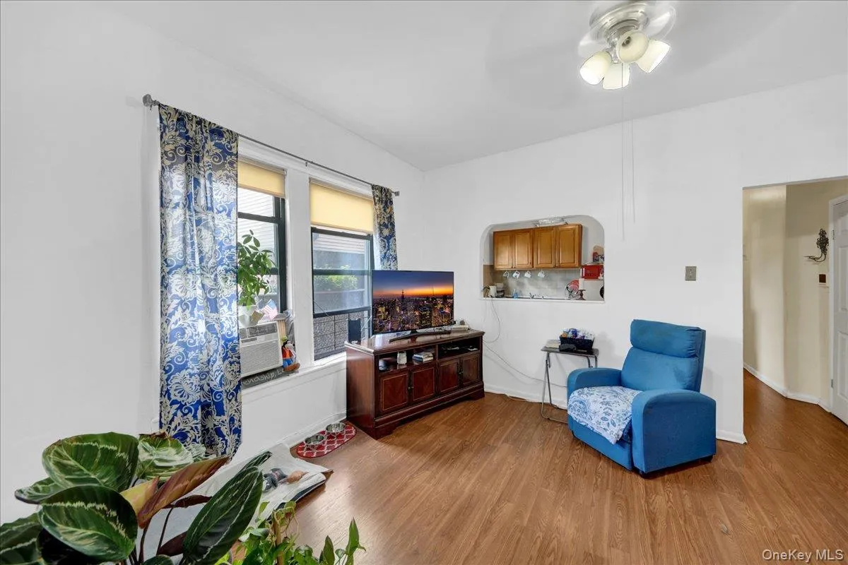 854 Intervale Avenue, New York, NY, 2 Bedrooms Bedrooms, 5 Rooms Rooms,1 BathroomBathrooms,Residential,For Rent,Intervale,0,1019658 854 Intervale Avenue, New York, NY, 2 Bedrooms Bedrooms, 5 Rooms Rooms,1 BathroomBathrooms,Residential,For Rent,Intervale,0,1019658