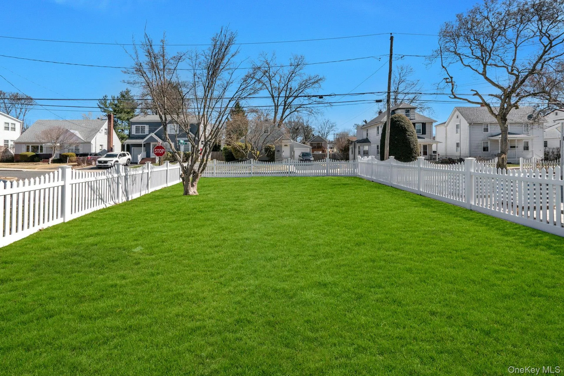 25 Miller Street, Glen Cove, NY, 2 Bedrooms Bedrooms, 4 Rooms Rooms,1 BathroomBathrooms,Residential Lease,For Rent,Miller,0,1019660 25 Miller Street, Glen Cove, NY, 2 Bedrooms Bedrooms, 4 Rooms Rooms,1 BathroomBathrooms,Residential Lease,For Rent,Miller,0,1019660