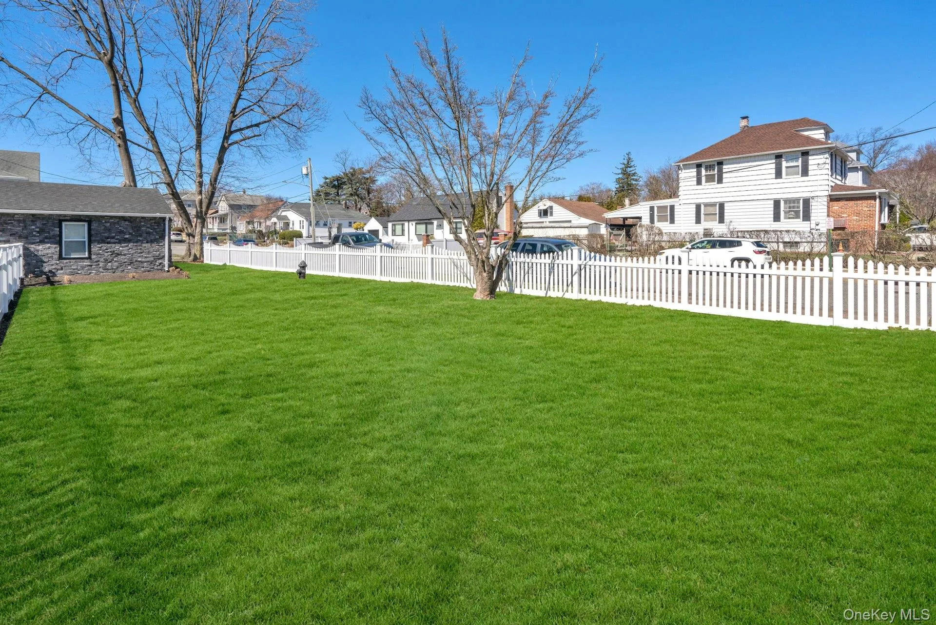 25 Miller Street, Glen Cove, NY, 2 Bedrooms Bedrooms, 4 Rooms Rooms,1 BathroomBathrooms,Residential Lease,For Rent,Miller,0,1019660 25 Miller Street, Glen Cove, NY, 2 Bedrooms Bedrooms, 4 Rooms Rooms,1 BathroomBathrooms,Residential Lease,For Rent,Miller,0,1019660