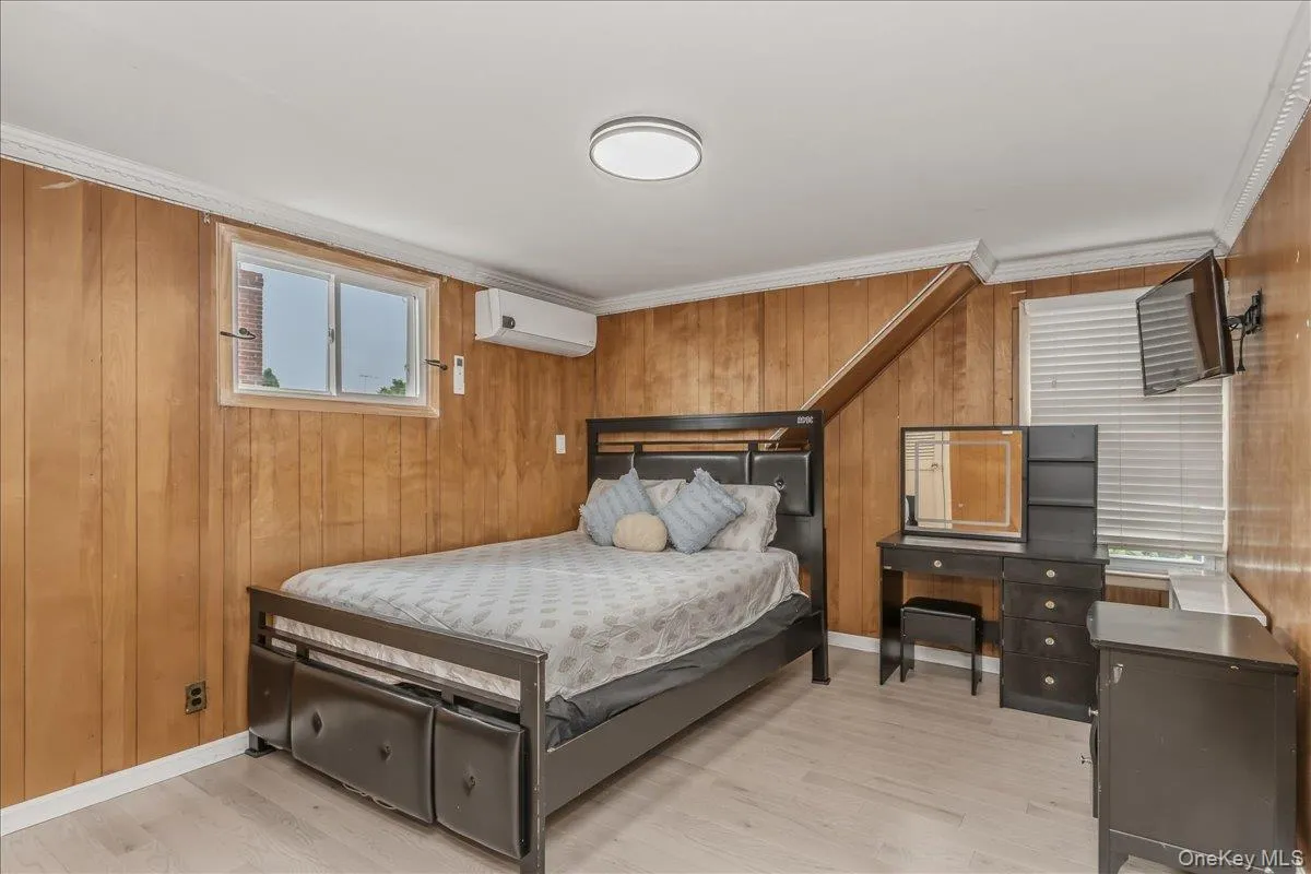 120 10th Street, North Hempstead, NY, 5 Bedrooms Bedrooms, 8 Rooms Rooms,2 BathroomsBathrooms,Residential,For Rent,10th,0,1019666 120 10th Street, North Hempstead, NY, 5 Bedrooms Bedrooms, 8 Rooms Rooms,2 BathroomsBathrooms,Residential,For Rent,10th,0,1019666