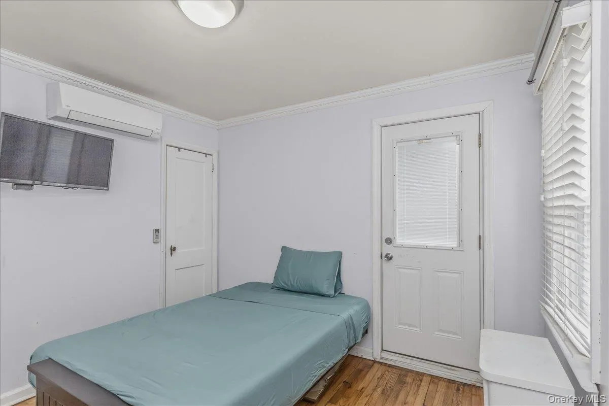 120 10th Street, North Hempstead, NY, 5 Bedrooms Bedrooms, 8 Rooms Rooms,2 BathroomsBathrooms,Residential,For Rent,10th,0,1019666 120 10th Street, North Hempstead, NY, 5 Bedrooms Bedrooms, 8 Rooms Rooms,2 BathroomsBathrooms,Residential,For Rent,10th,0,1019666