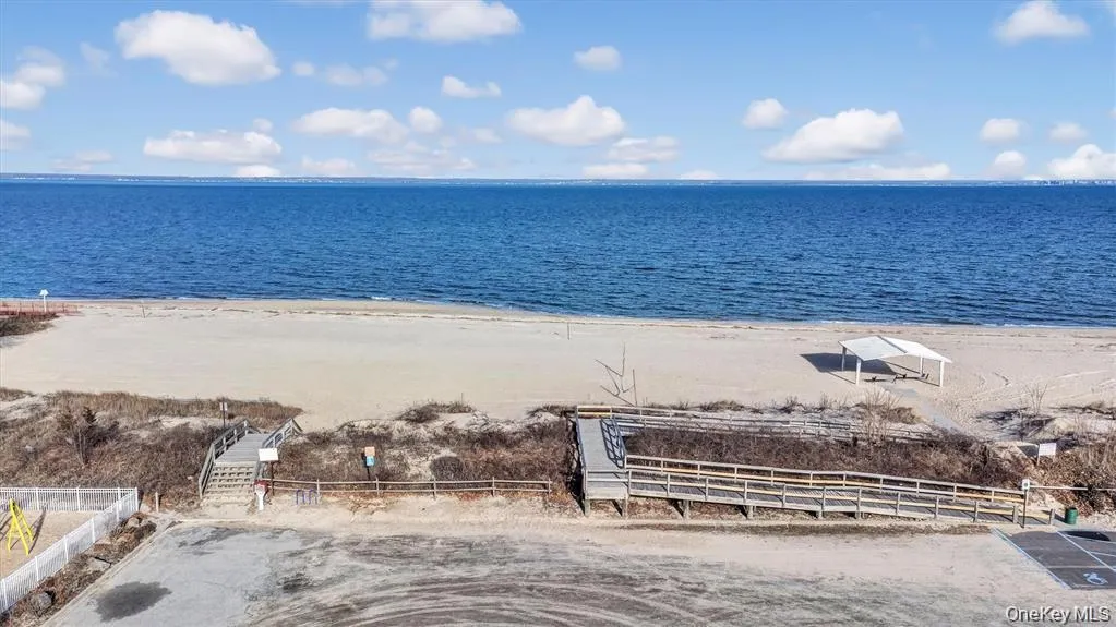 19 7th Street, Oyster Bay, NY, 3 Bedrooms Bedrooms, 5 Rooms Rooms,1 BathroomBathrooms,Residential Lease,For Rent,7th,0,1019673 19 7th Street, Oyster Bay, NY, 3 Bedrooms Bedrooms, 5 Rooms Rooms,1 BathroomBathrooms,Residential Lease,For Rent,7th,0,1019673