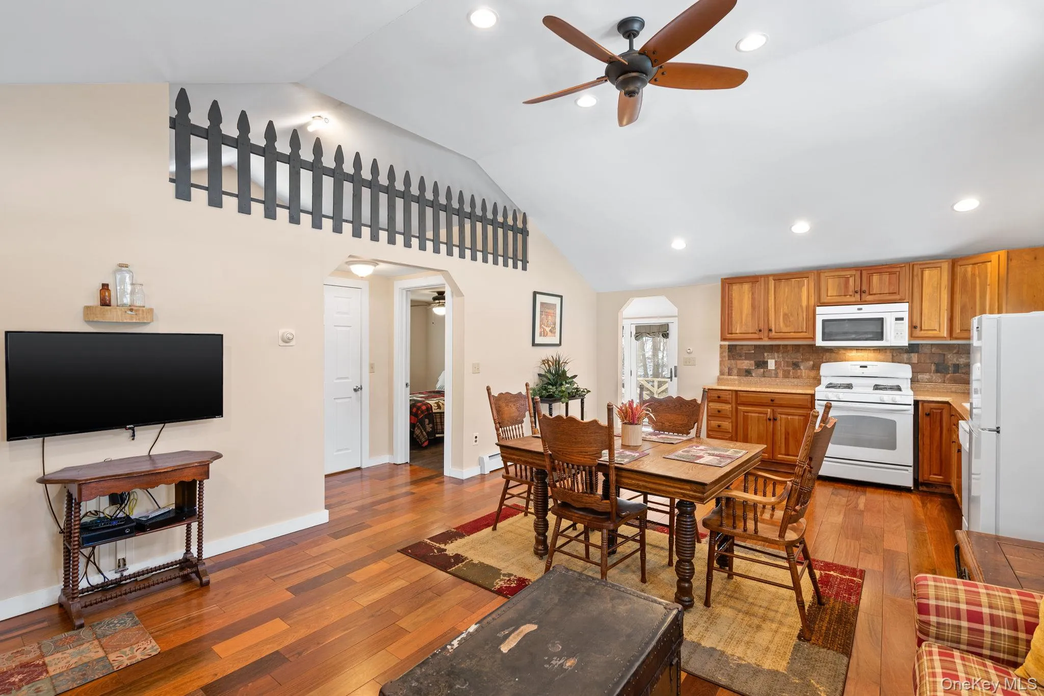 640 Debruce Road, Rockland, NY, 2 Bedrooms Bedrooms, 5 Rooms Rooms,1 BathroomBathrooms,Residential,For Rent,Debruce,0,1019677 640 Debruce Road, Rockland, NY, 2 Bedrooms Bedrooms, 5 Rooms Rooms,1 BathroomBathrooms,Residential,For Rent,Debruce,0,1019677