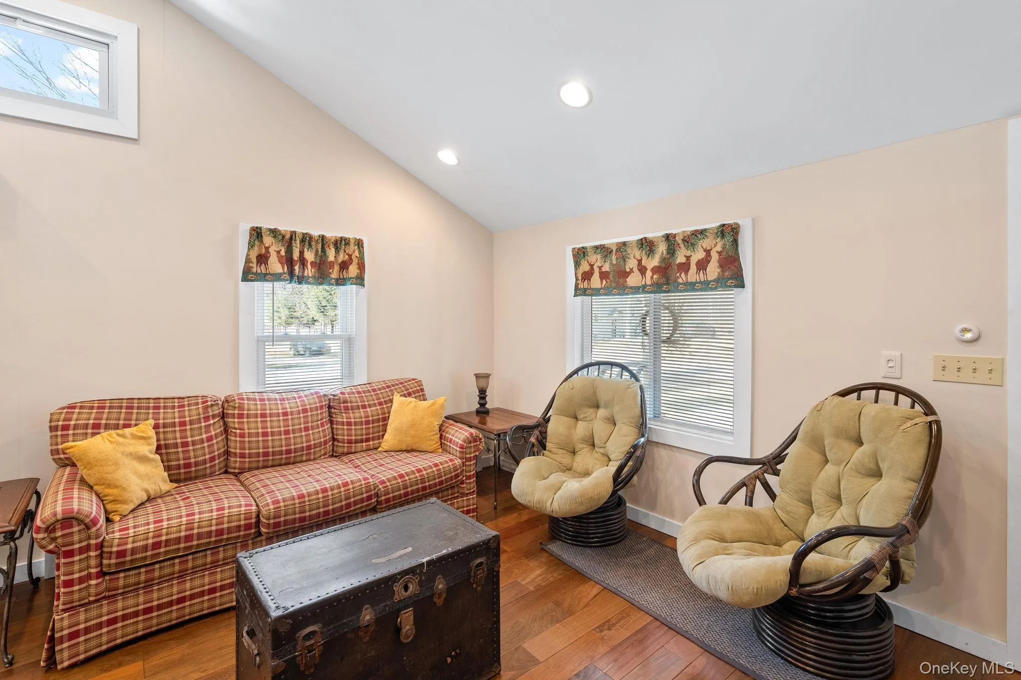 640 Debruce Road, Rockland, NY, 2 Bedrooms Bedrooms, 5 Rooms Rooms,1 BathroomBathrooms,Residential,For Rent,Debruce,0,1019677 640 Debruce Road, Rockland, NY, 2 Bedrooms Bedrooms, 5 Rooms Rooms,1 BathroomBathrooms,Residential,For Rent,Debruce,0,1019677