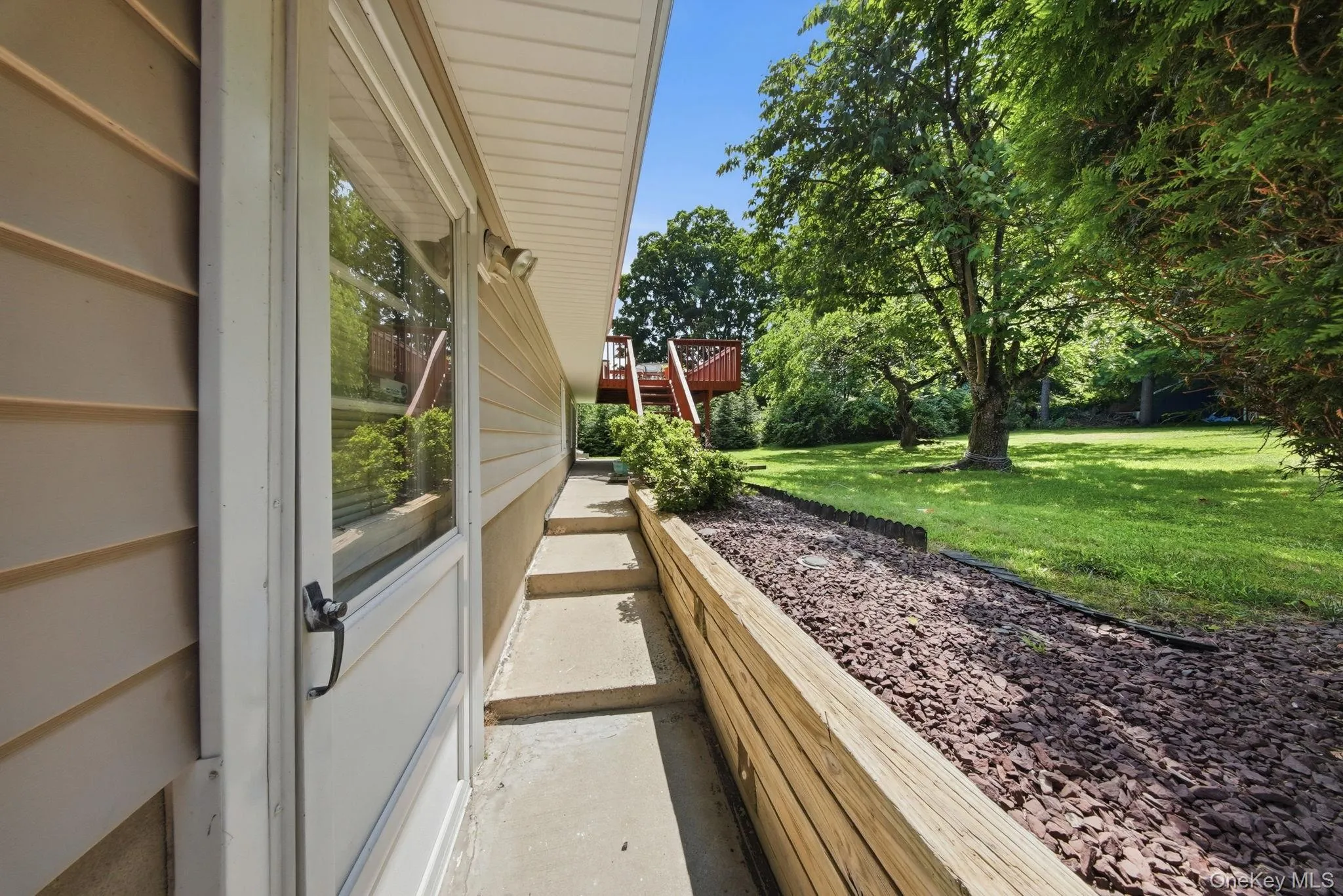 177 New Hempstead Road, Clarkstown, NY, 4 Bedrooms Bedrooms, 8 Rooms Rooms,2 BathroomsBathrooms,Residential,For Rent,New Hempstead,0,1019678 177 New Hempstead Road, Clarkstown, NY, 4 Bedrooms Bedrooms, 8 Rooms Rooms,2 BathroomsBathrooms,Residential,For Rent,New Hempstead,0,1019678