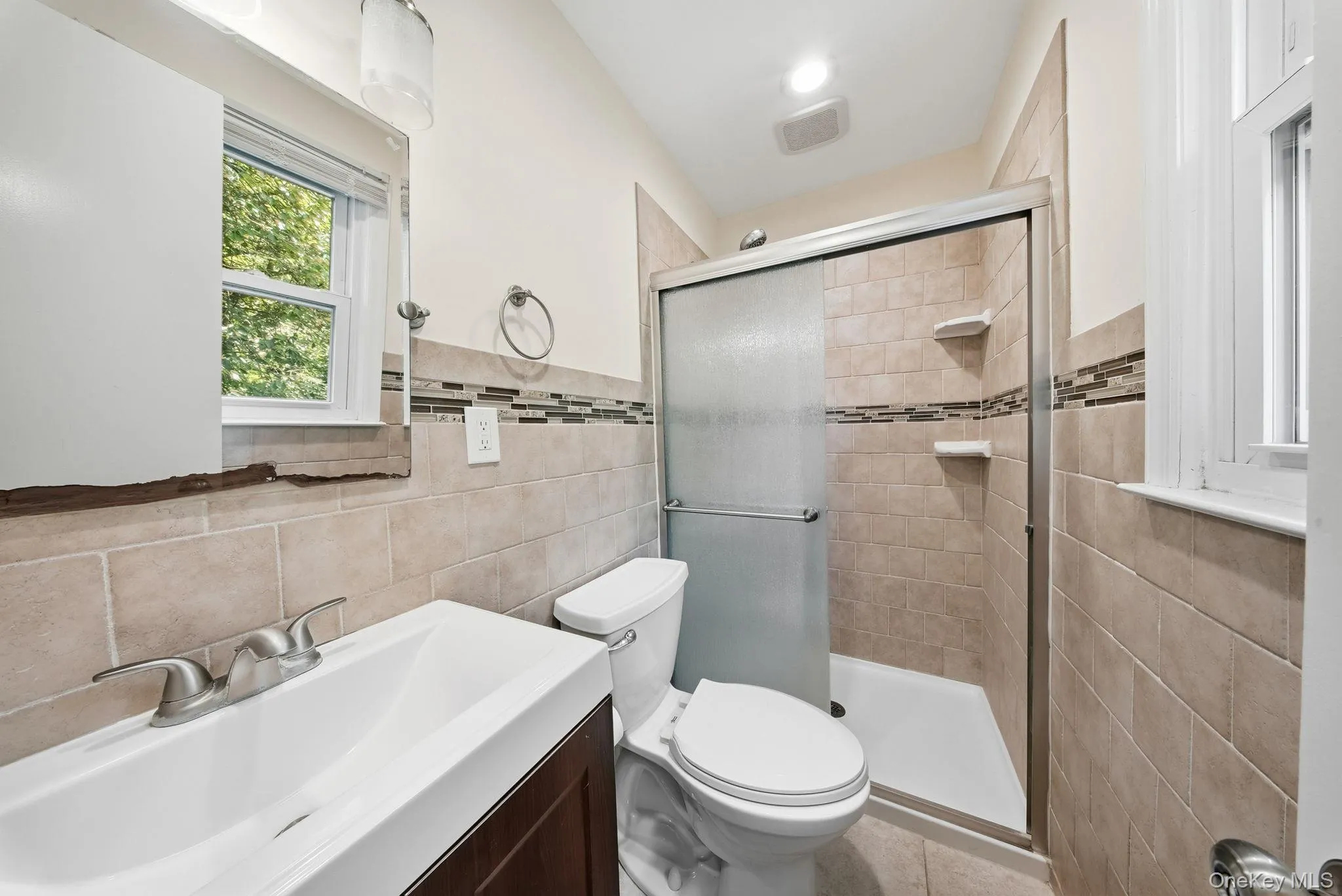 177 New Hempstead Road, Clarkstown, NY, 4 Bedrooms Bedrooms, 8 Rooms Rooms,2 BathroomsBathrooms,Residential,For Rent,New Hempstead,0,1019678 177 New Hempstead Road, Clarkstown, NY, 4 Bedrooms Bedrooms, 8 Rooms Rooms,2 BathroomsBathrooms,Residential,For Rent,New Hempstead,0,1019678