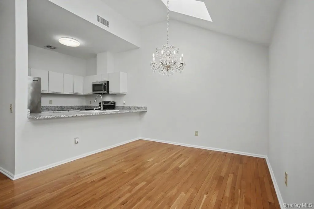 333 North State Road, Ossining, NY, 2 Bedrooms Bedrooms, 6 Rooms Rooms,2 BathroomsBathrooms,Residential Lease,For Rent,North State,0,1019680 333 North State Road, Ossining, NY, 2 Bedrooms Bedrooms, 6 Rooms Rooms,2 BathroomsBathrooms,Residential Lease,For Rent,North State,0,1019680