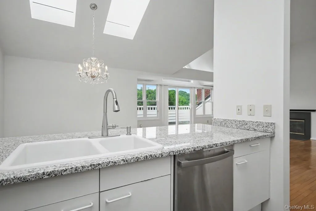 333 North State Road, Ossining, NY, 2 Bedrooms Bedrooms, 6 Rooms Rooms,2 BathroomsBathrooms,Residential Lease,For Rent,North State,0,1019680 333 North State Road, Ossining, NY, 2 Bedrooms Bedrooms, 6 Rooms Rooms,2 BathroomsBathrooms,Residential Lease,For Rent,North State,0,1019680