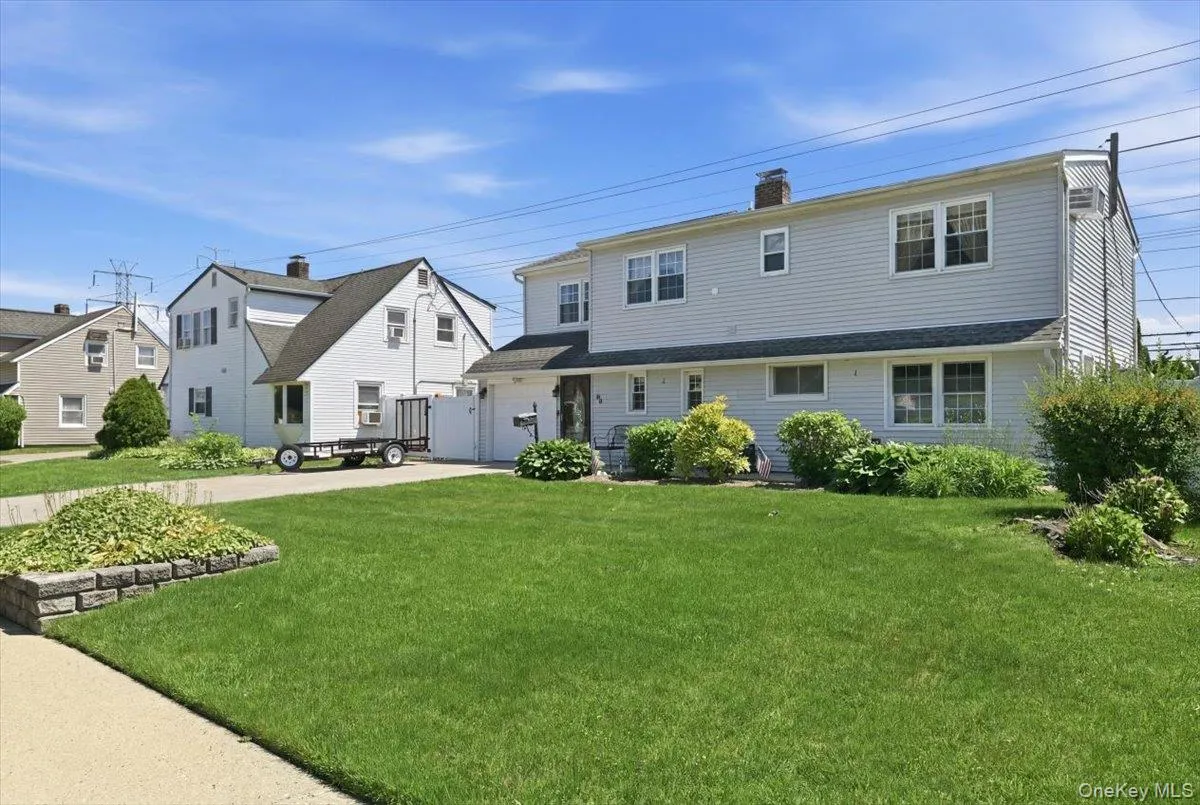 30 Universe Drive, Hempstead, NY, 5 Bedrooms Bedrooms, 8 Rooms Rooms,2 BathroomsBathrooms,Residential,For Rent,Universe,0,1019681 30 Universe Drive, Hempstead, NY, 5 Bedrooms Bedrooms, 8 Rooms Rooms,2 BathroomsBathrooms,Residential,For Rent,Universe,0,1019681