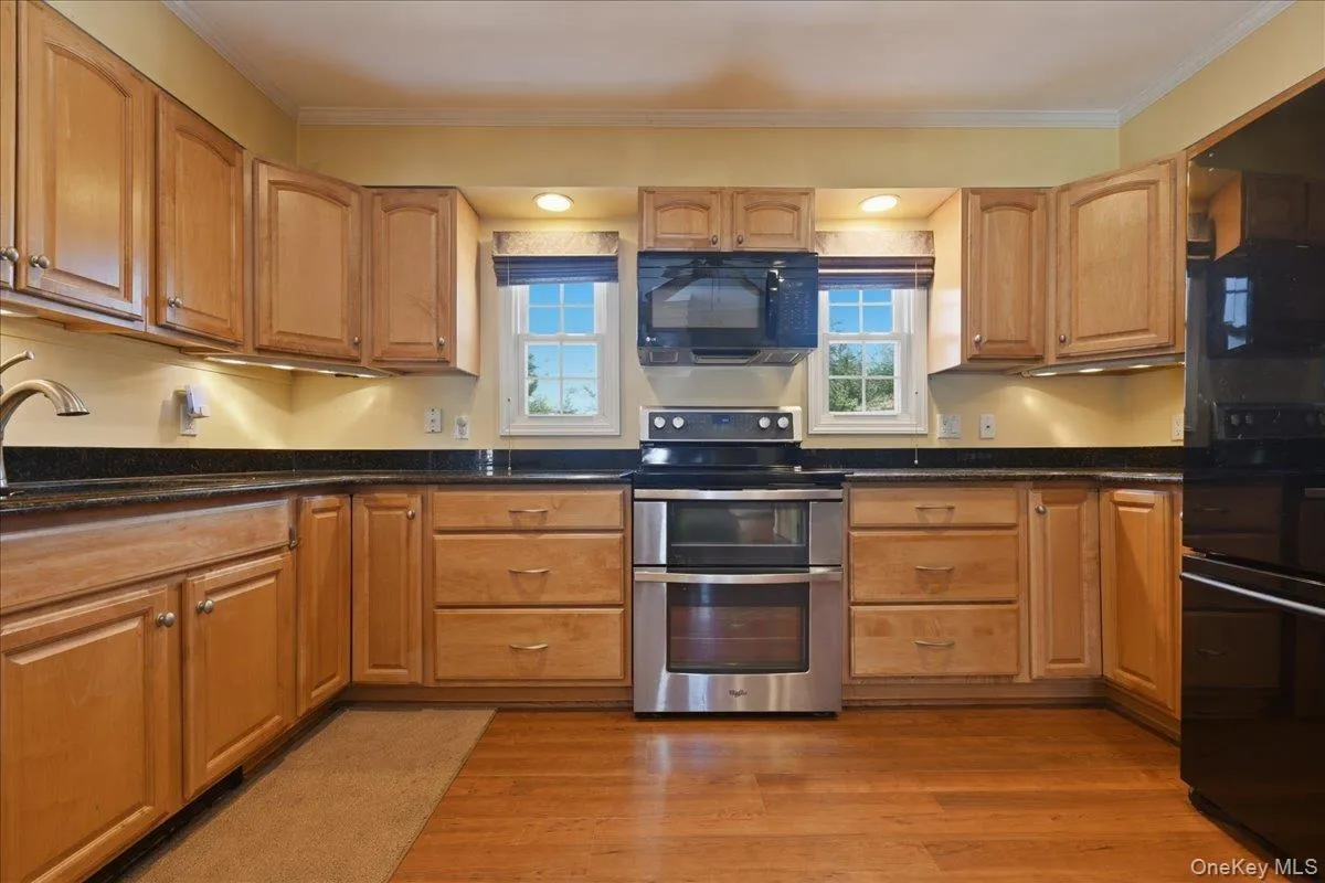 30 Universe Drive, Hempstead, NY, 5 Bedrooms Bedrooms, 8 Rooms Rooms,2 BathroomsBathrooms,Residential,For Rent,Universe,0,1019681 30 Universe Drive, Hempstead, NY, 5 Bedrooms Bedrooms, 8 Rooms Rooms,2 BathroomsBathrooms,Residential,For Rent,Universe,0,1019681