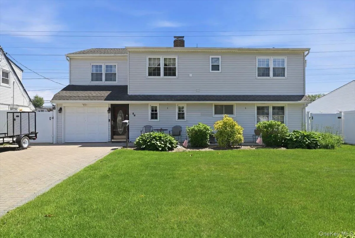 30 Universe Drive, Hempstead, NY, 5 Bedrooms Bedrooms, 8 Rooms Rooms,2 BathroomsBathrooms,Residential,For Rent,Universe,0,1019681 30 Universe Drive, Hempstead, NY, 5 Bedrooms Bedrooms, 8 Rooms Rooms,2 BathroomsBathrooms,Residential,For Rent,Universe,0,1019681