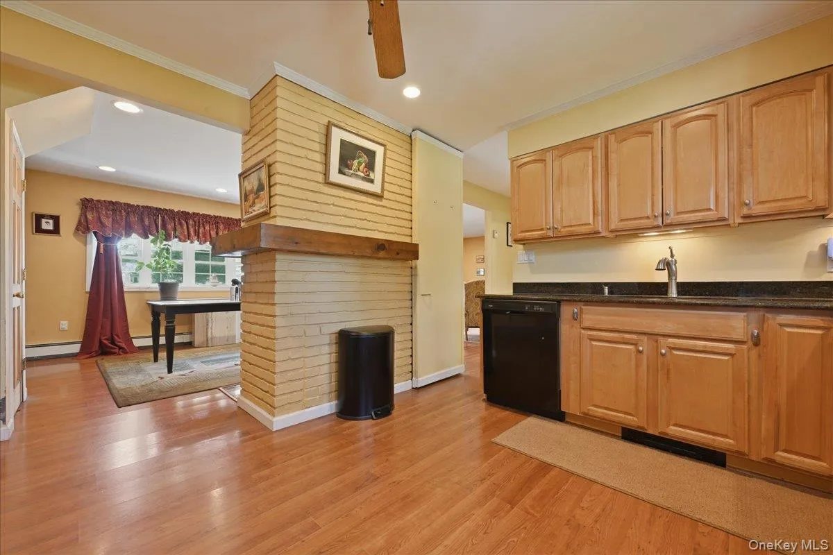 30 Universe Drive, Hempstead, NY, 5 Bedrooms Bedrooms, 8 Rooms Rooms,2 BathroomsBathrooms,Residential,For Rent,Universe,0,1019681 30 Universe Drive, Hempstead, NY, 5 Bedrooms Bedrooms, 8 Rooms Rooms,2 BathroomsBathrooms,Residential,For Rent,Universe,0,1019681