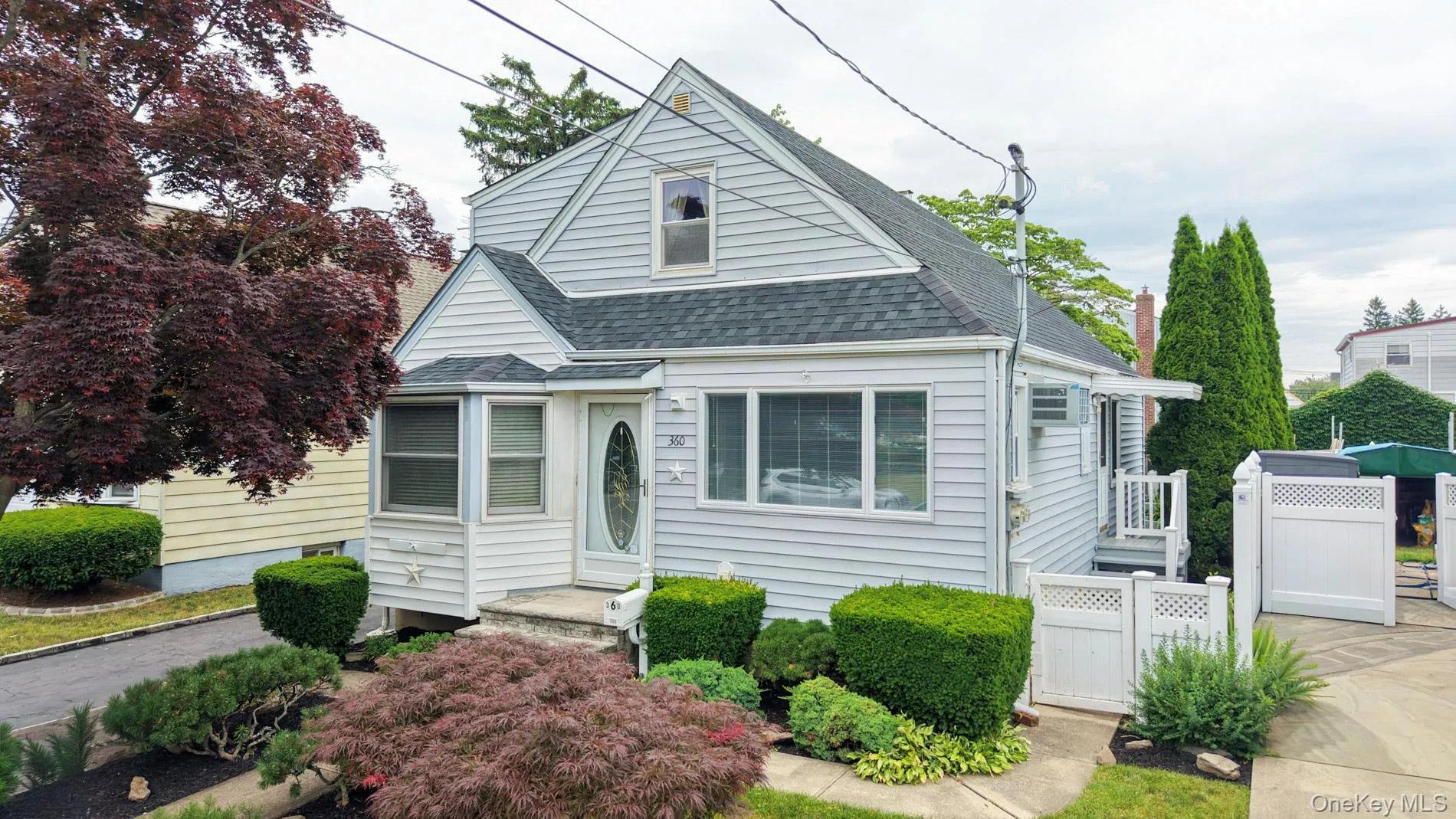 360 Grand Avenue, Hempstead, NY, 3 Bedrooms Bedrooms, 6 Rooms Rooms,2 BathroomsBathrooms,Residential,For Rent,Grand,0,1019684 360 Grand Avenue, Hempstead, NY, 3 Bedrooms Bedrooms, 6 Rooms Rooms,2 BathroomsBathrooms,Residential,For Rent,Grand,0,1019684