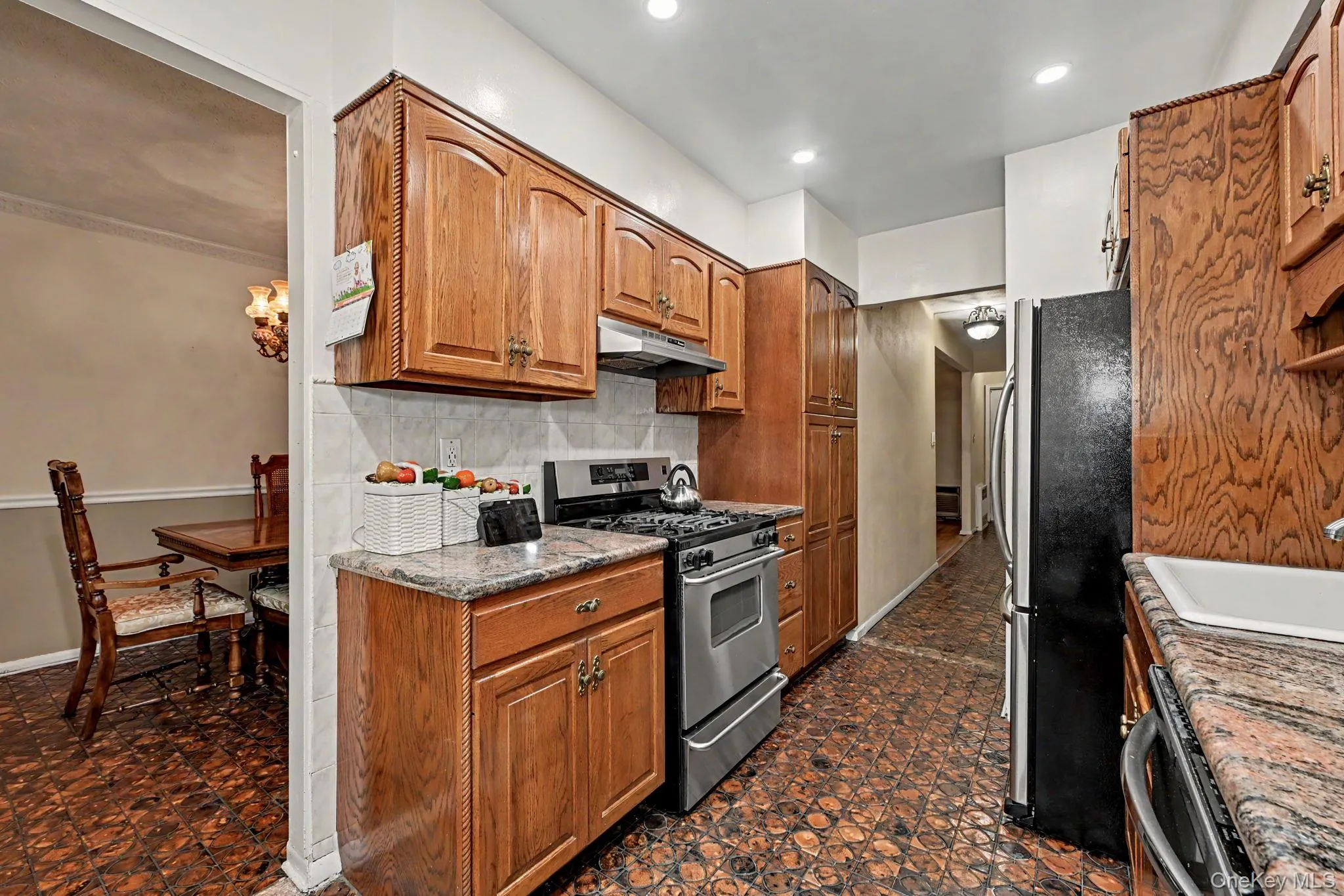Dine in kitchen Dine in kitchen