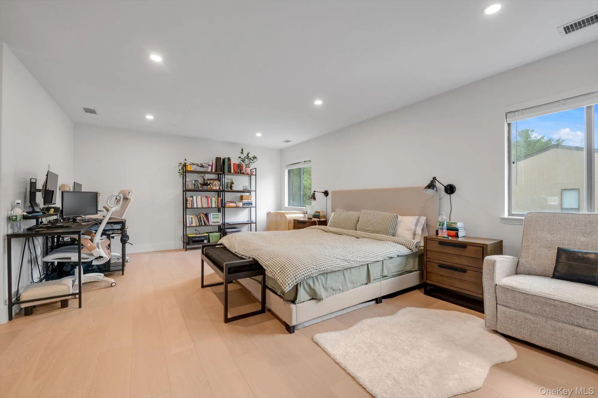 49 Wimbledon Drive, North Hempstead, NY, 3 Bedrooms Bedrooms, 7 Rooms Rooms,2 BathroomsBathrooms,Residential,For Rent,Wimbledon,0,1019690 49 Wimbledon Drive, North Hempstead, NY, 3 Bedrooms Bedrooms, 7 Rooms Rooms,2 BathroomsBathrooms,Residential,For Rent,Wimbledon,0,1019690