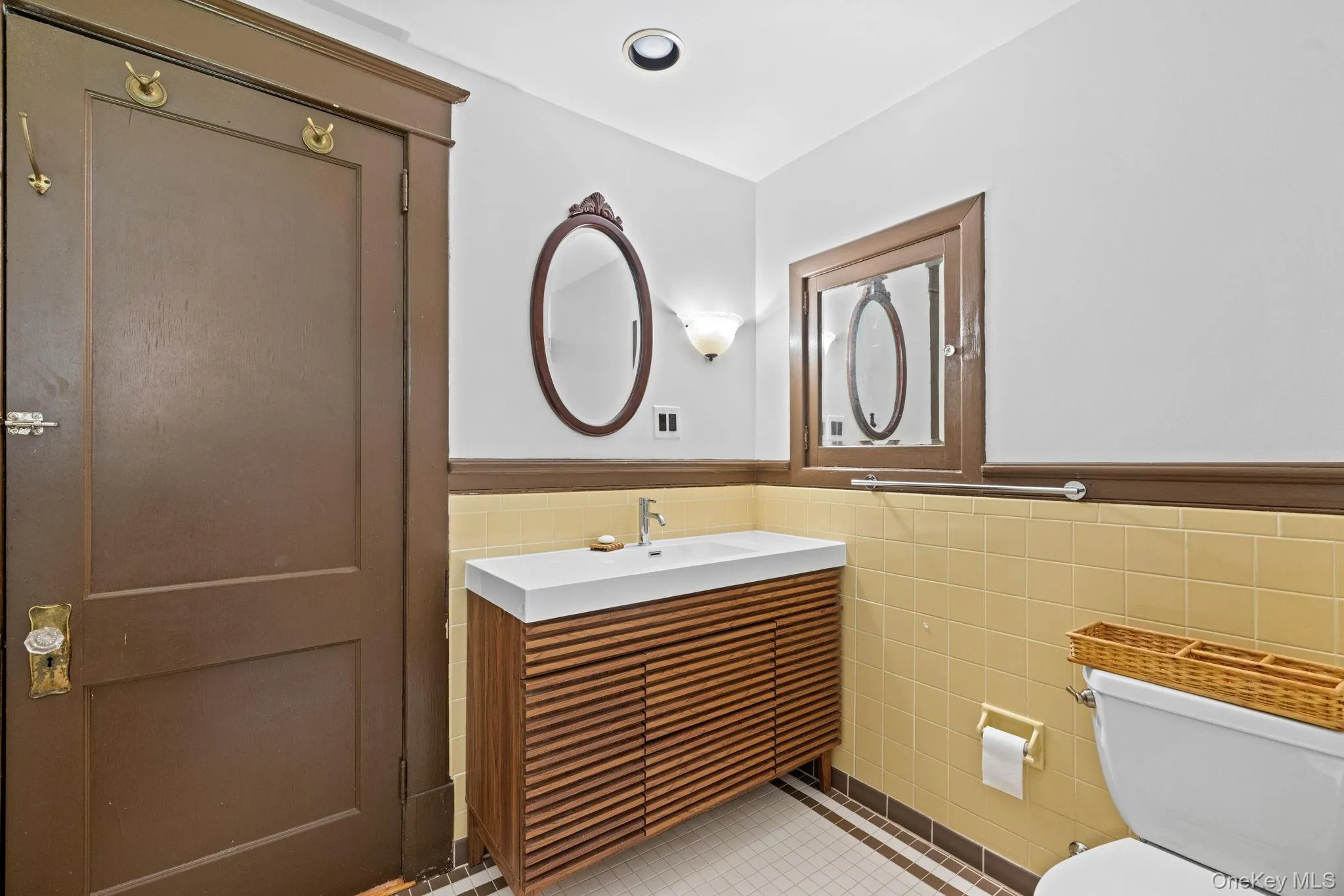 35 Upper Ritie Street, Orangetown, NY, 4 Bedrooms Bedrooms, 8 Rooms Rooms,2 BathroomsBathrooms,Residential,For Rent,Upper Ritie,0,1019697 35 Upper Ritie Street, Orangetown, NY, 4 Bedrooms Bedrooms, 8 Rooms Rooms,2 BathroomsBathrooms,Residential,For Rent,Upper Ritie,0,1019697