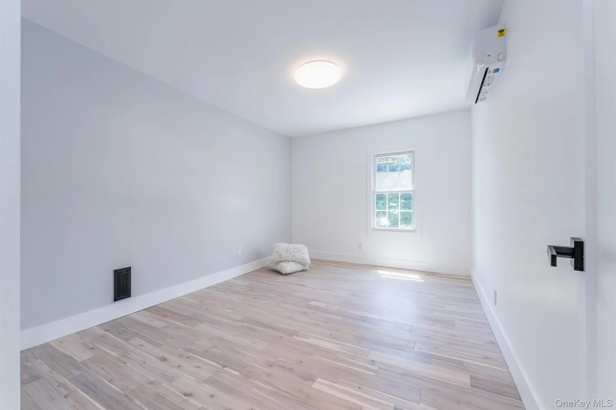 110 Greenkill Avenue, Kingston, NY, 3 Bedrooms Bedrooms, 7 Rooms Rooms,1 BathroomBathrooms,Residential,For Rent,Greenkill,0,1019699 110 Greenkill Avenue, Kingston, NY, 3 Bedrooms Bedrooms, 7 Rooms Rooms,1 BathroomBathrooms,Residential,For Rent,Greenkill,0,1019699
