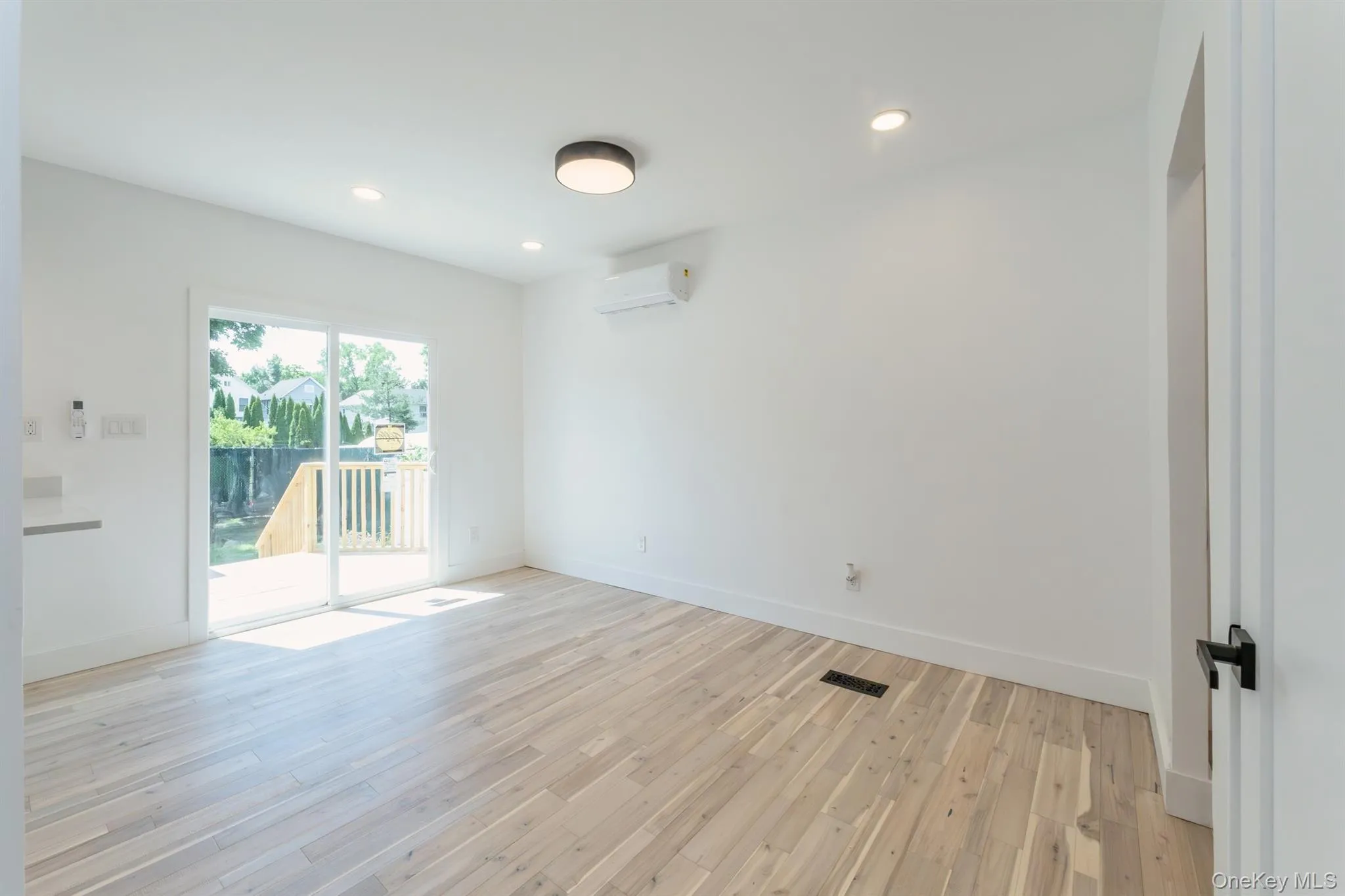 110 Greenkill Avenue, Kingston, NY, 3 Bedrooms Bedrooms, 7 Rooms Rooms,1 BathroomBathrooms,Residential,For Rent,Greenkill,0,1019699 110 Greenkill Avenue, Kingston, NY, 3 Bedrooms Bedrooms, 7 Rooms Rooms,1 BathroomBathrooms,Residential,For Rent,Greenkill,0,1019699