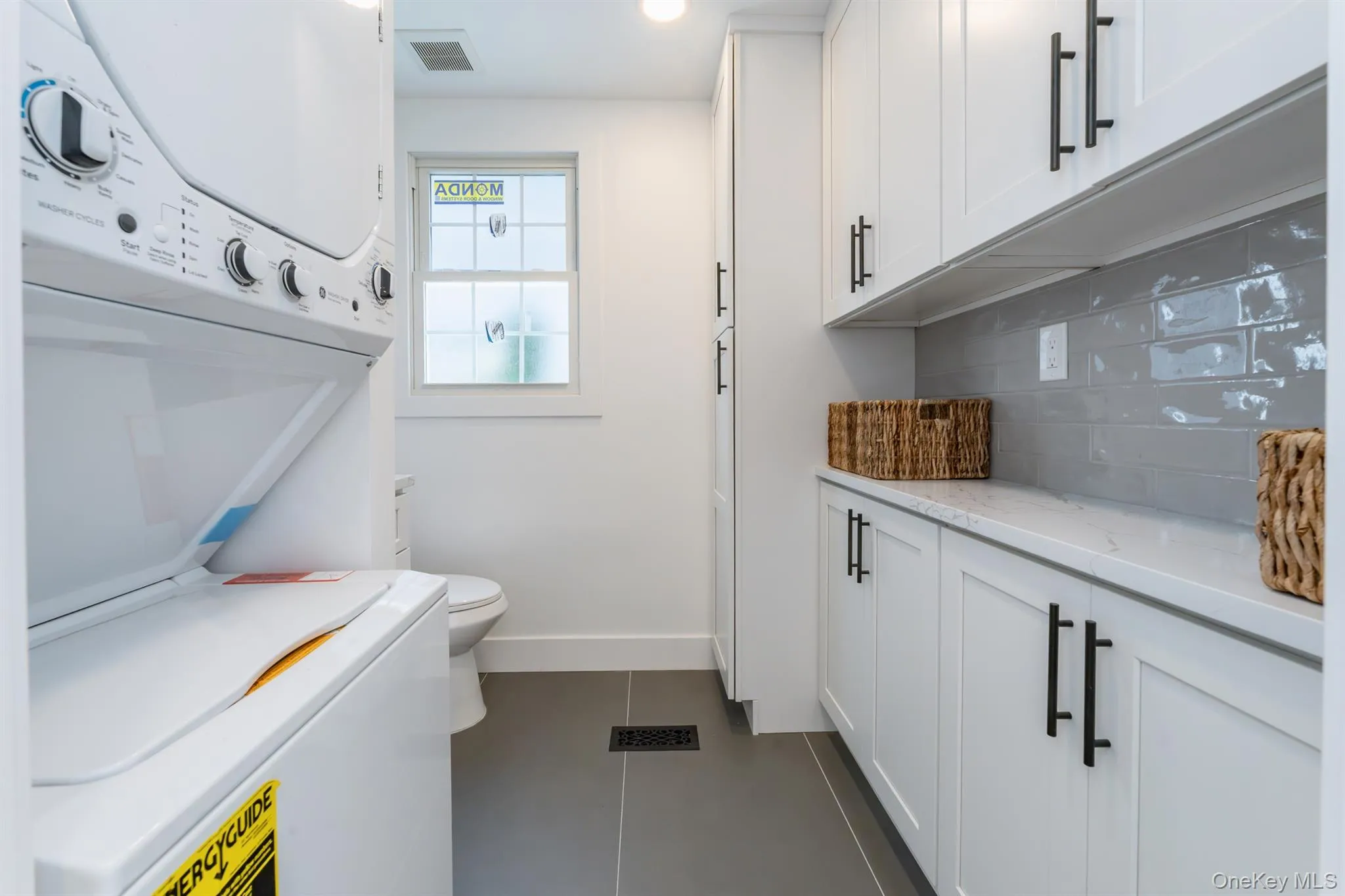 110 Greenkill Avenue, Kingston, NY, 3 Bedrooms Bedrooms, 7 Rooms Rooms,1 BathroomBathrooms,Residential,For Rent,Greenkill,0,1019699 110 Greenkill Avenue, Kingston, NY, 3 Bedrooms Bedrooms, 7 Rooms Rooms,1 BathroomBathrooms,Residential,For Rent,Greenkill,0,1019699
